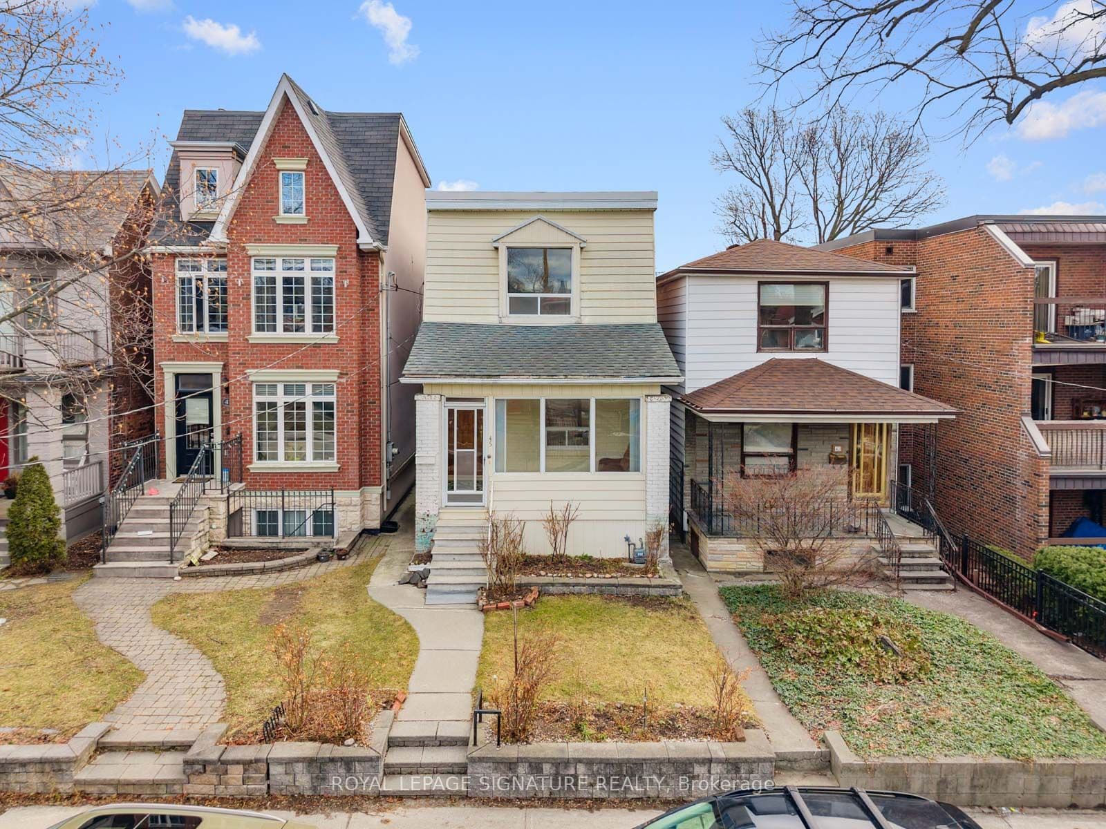 45 Eaton Avenue, Toronto - Detached