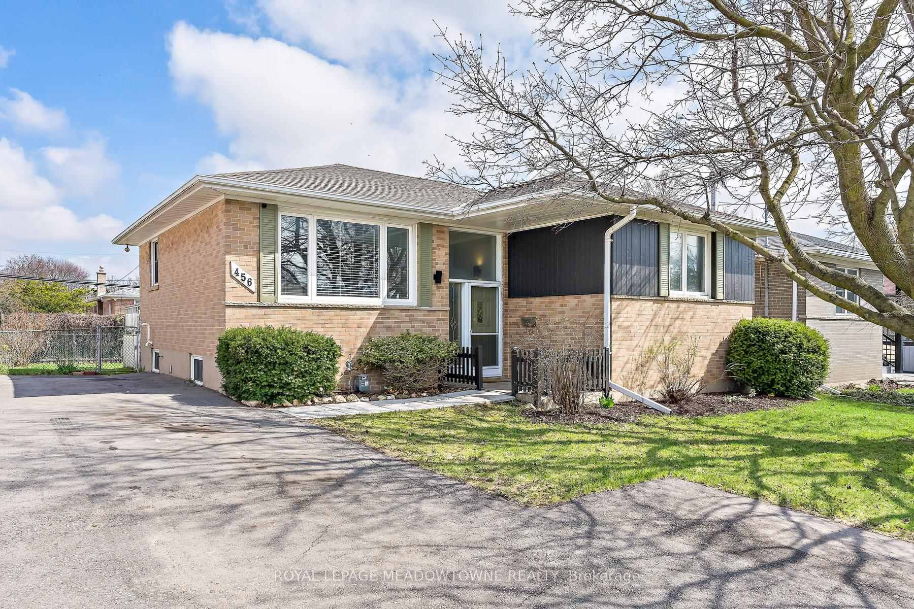 456 Delrex Boulevard, Halton Hills, ON L7G 4J2