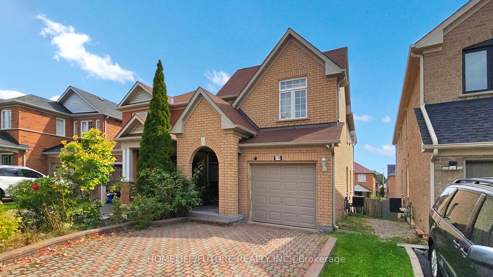 19 Charles Brown Road, Markham - Link