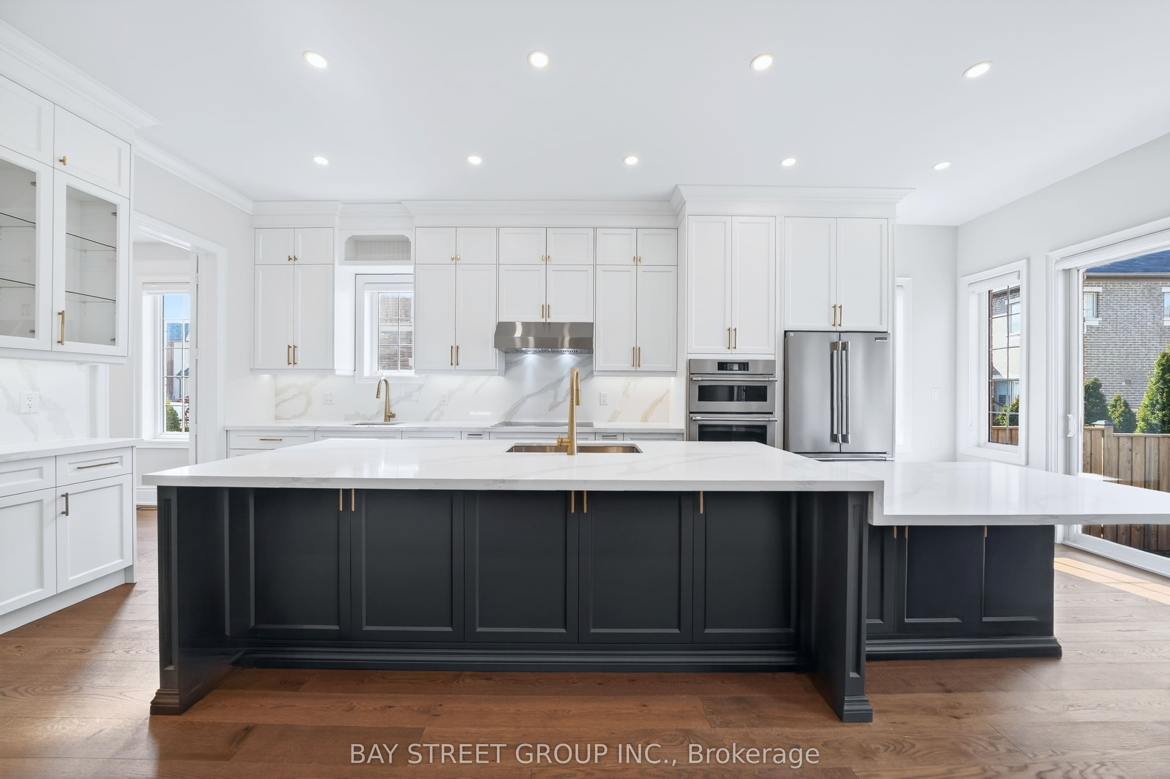 3178 Buttonbush Trail, Oakville - Detached