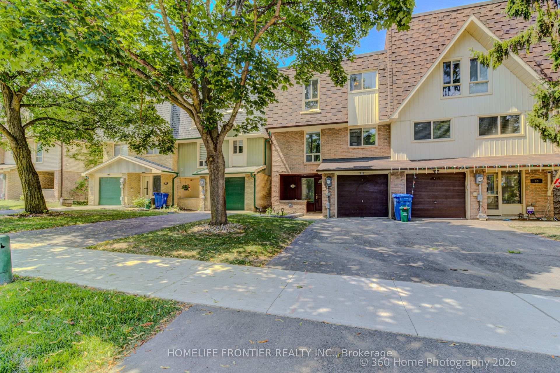 92 Poplar Crescent W, Aurora, ON L4G 3L3