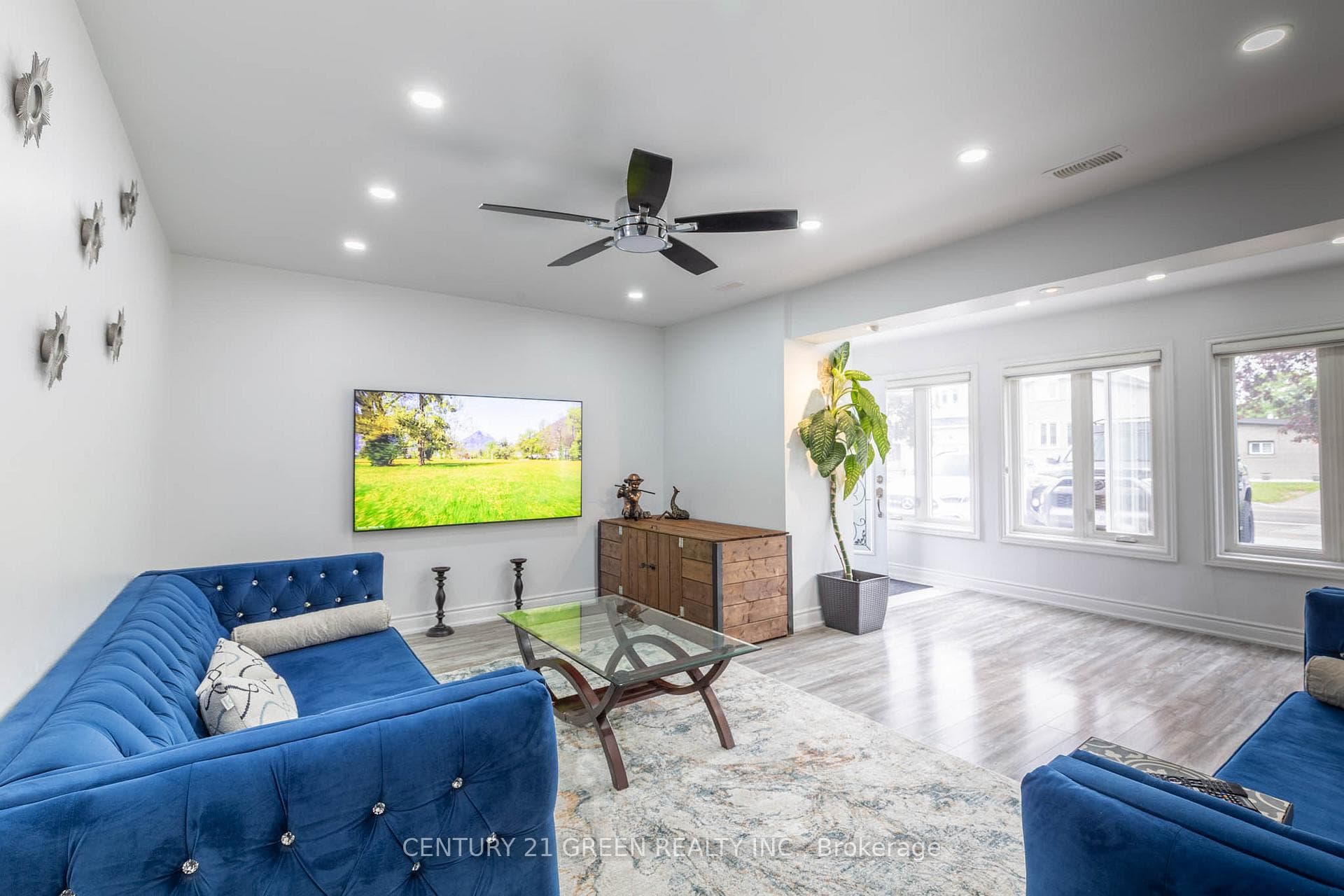 7649 Redstone Road, Mississauga, ON L4T 2B7