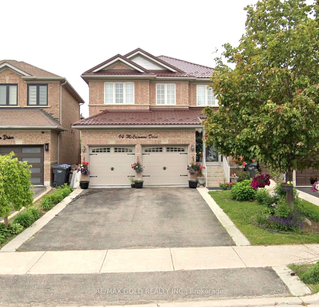 94 Mccrimmon Drive, Brampton - Detached