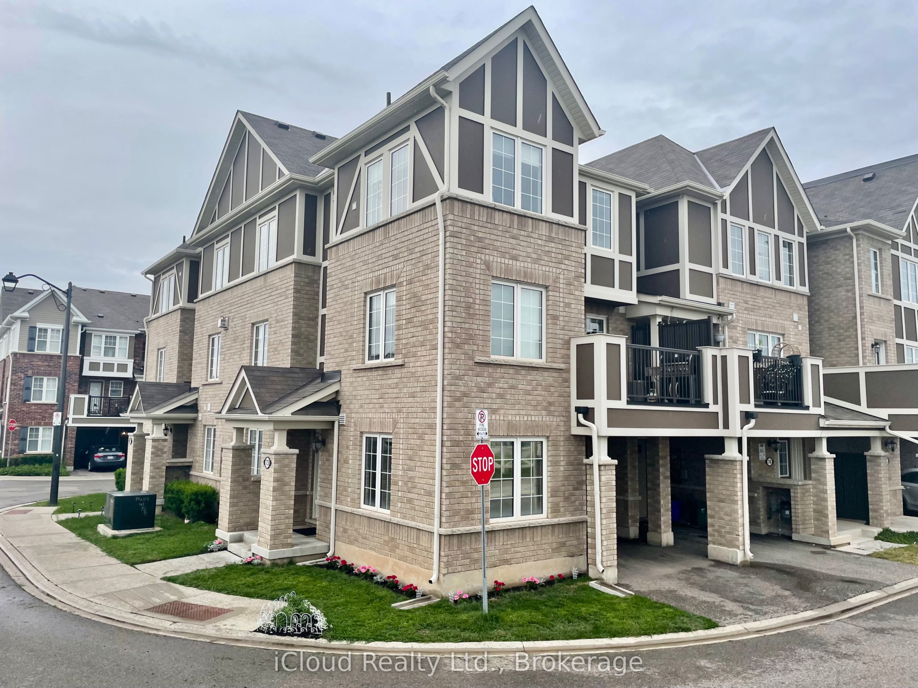 1222 Rose Way, Milton - Townhouse