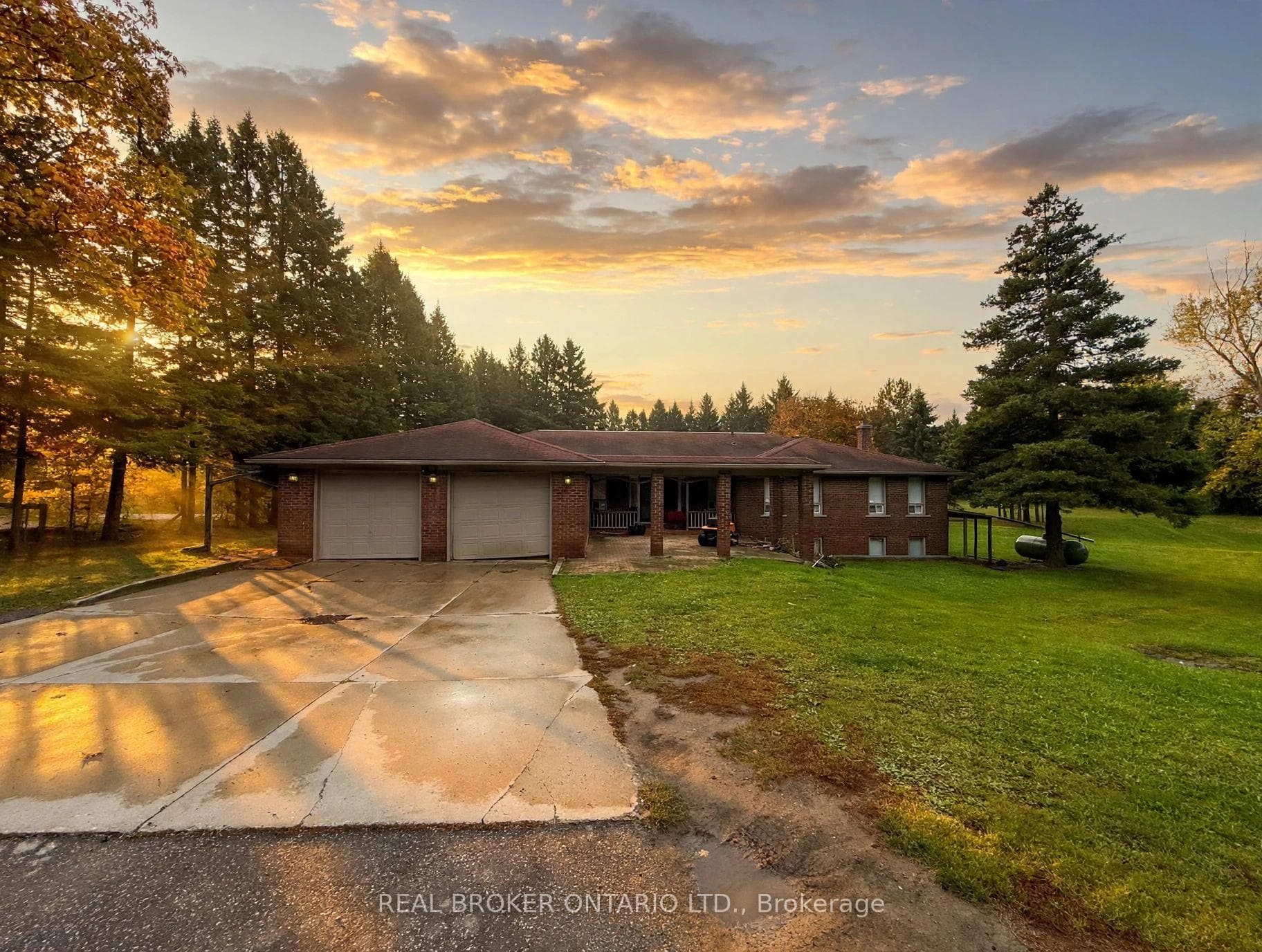 2955 16th Side Road, King, ON L7B 1A3