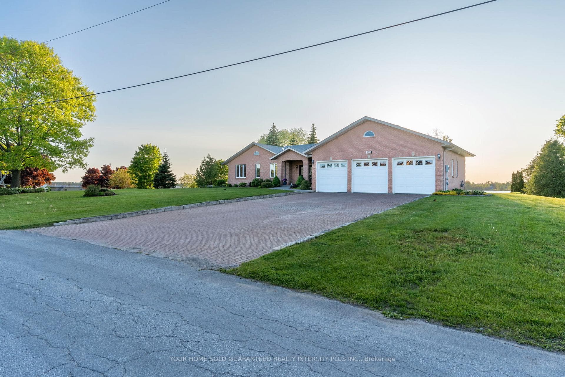 592 Fralick's Beach Road, Scugog, ON L9L 1B6