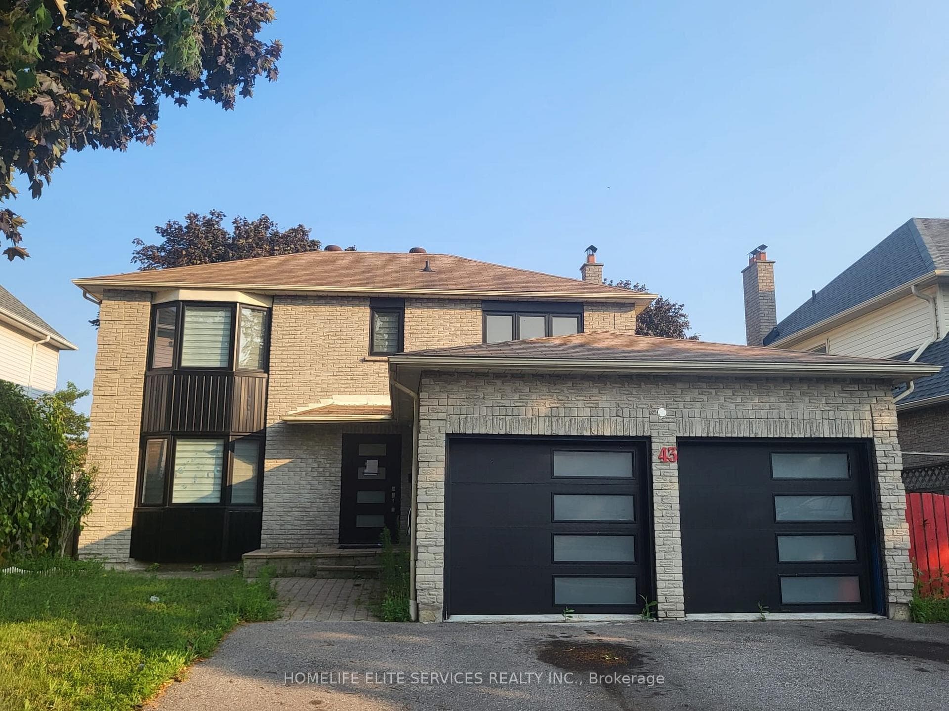 43 Bellwood Drive, Whitby, ON L1N 2E3