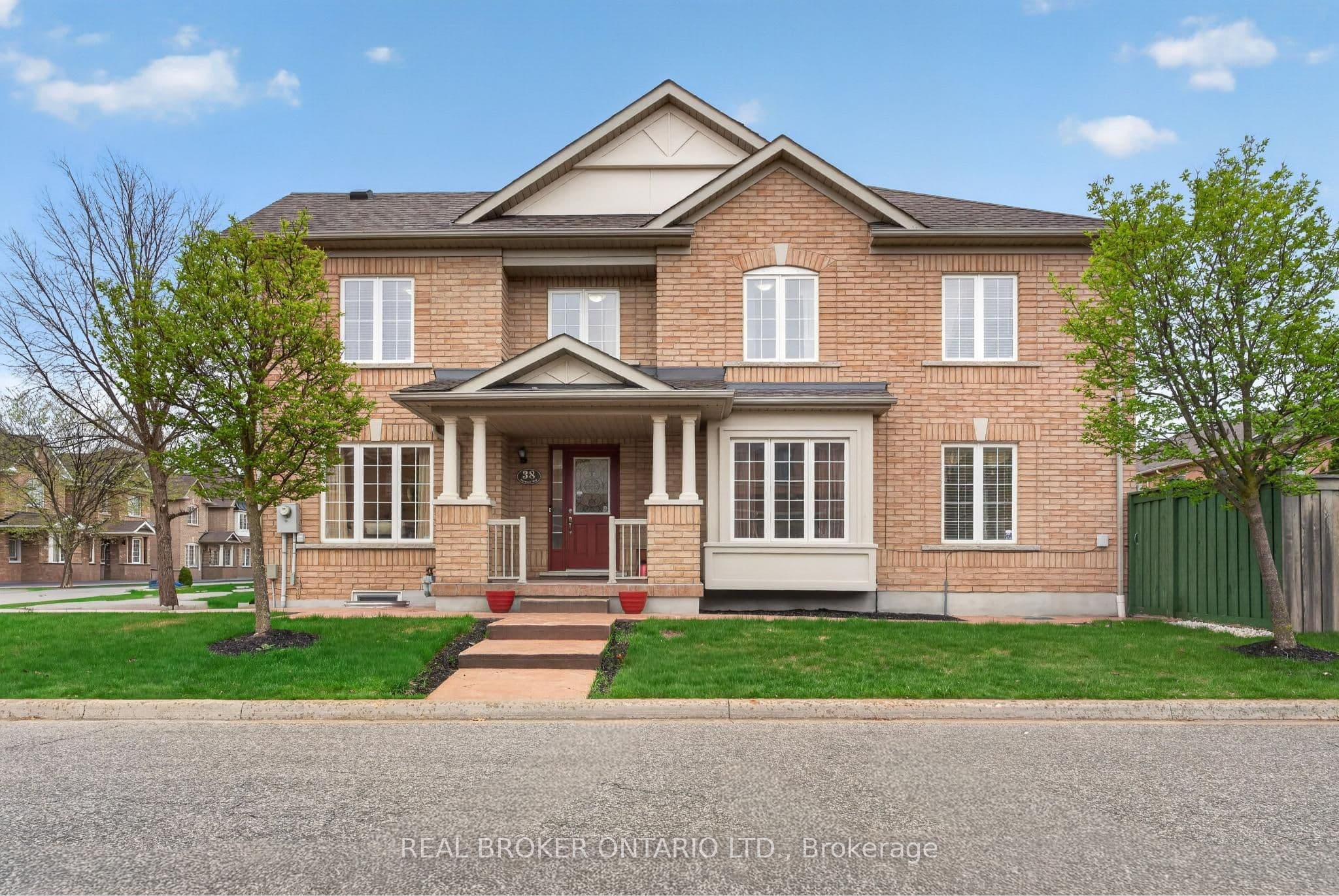 38 Nutwood Way, Brampton, ON, Sandringham-Wellington