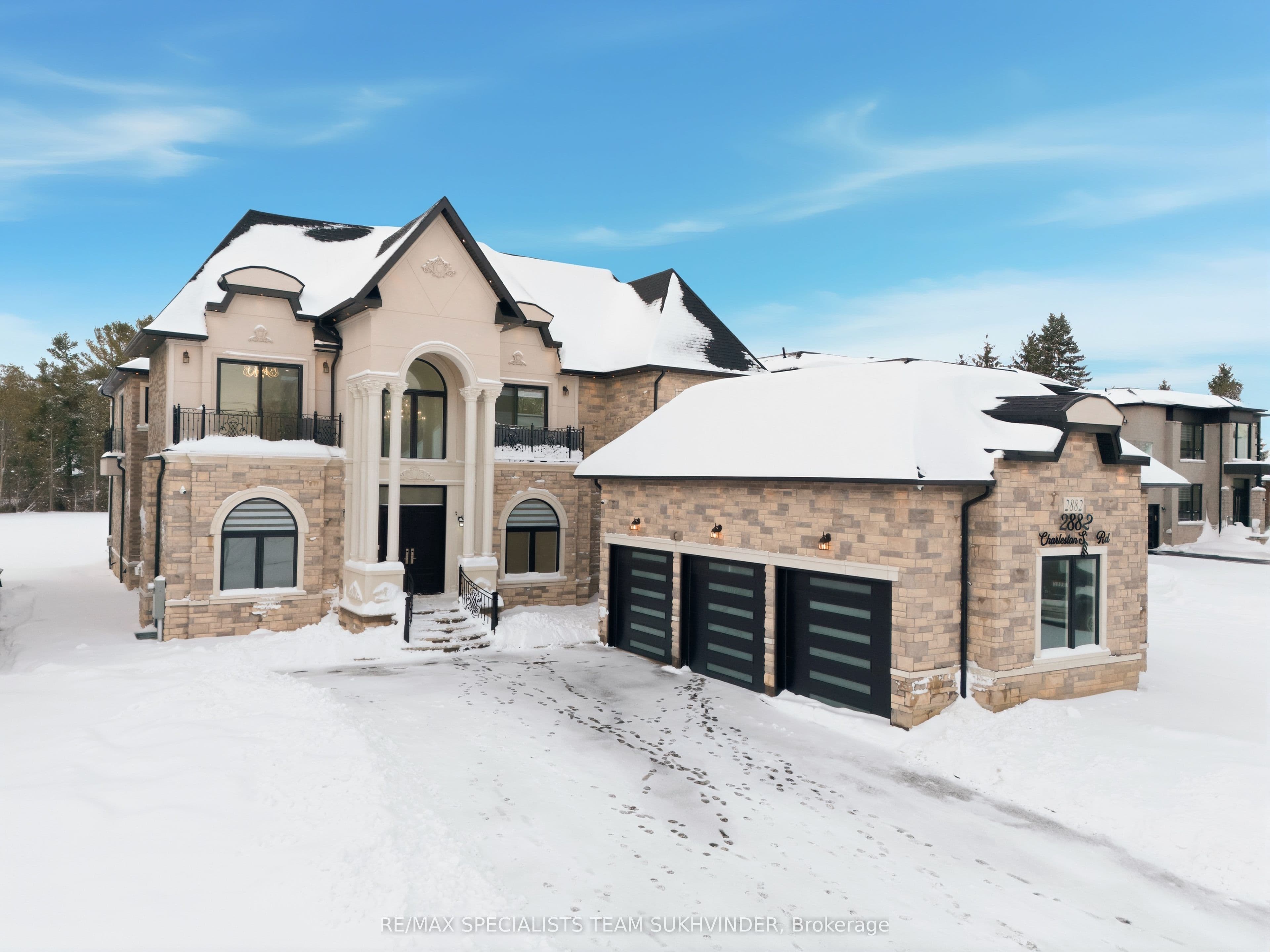 2882 Charleston Side Road, Caledon - Detached