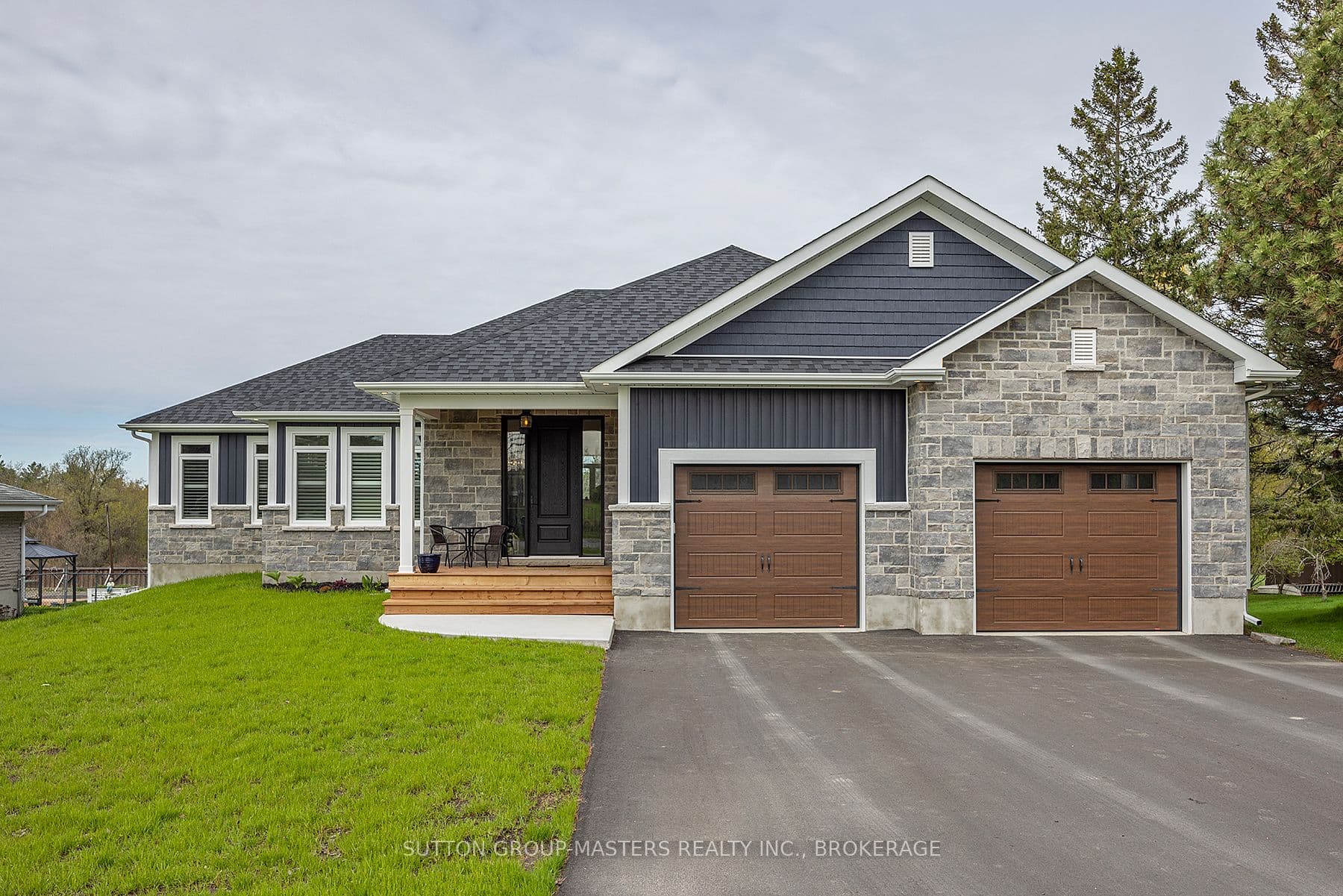 2159 McKendry Road, Kingston - Detached