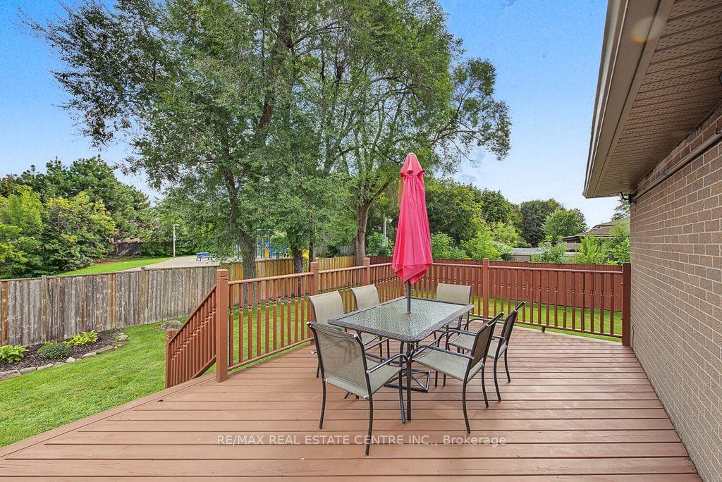 276 Bartley Bull Parkway, Brampton, ON L6W 2L3