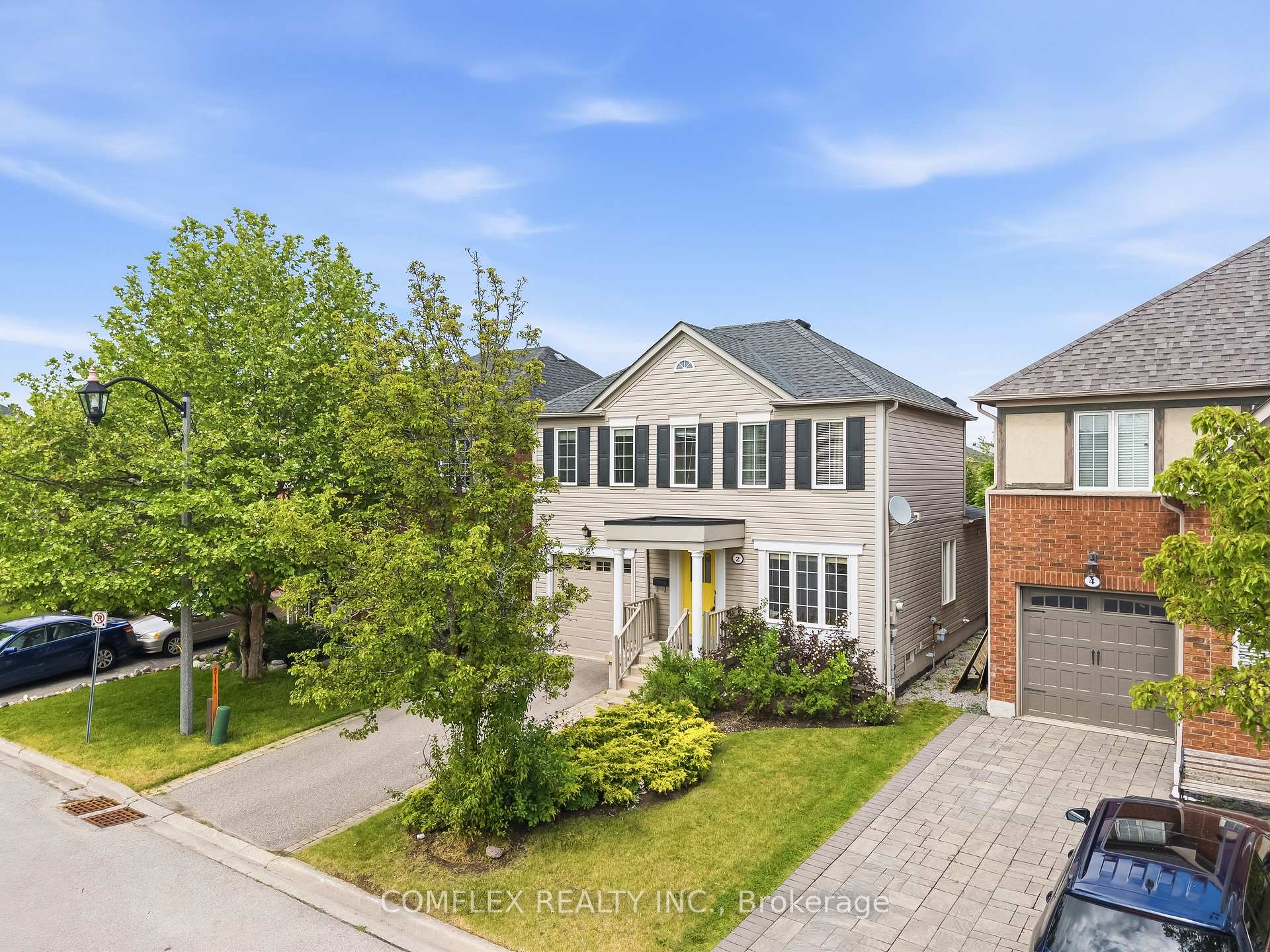 2 Armitage Crescent, Ajax, ON L1T 4G6