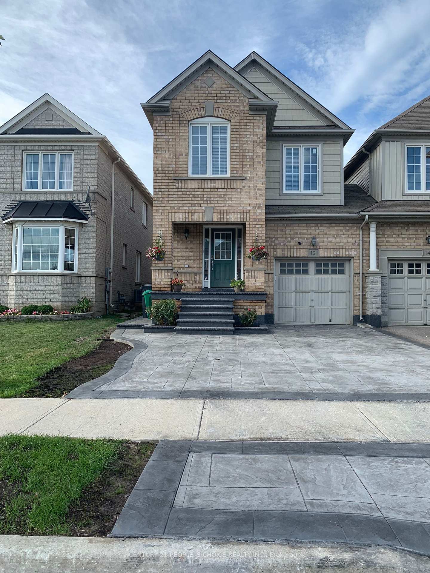 12 Lightcatcher Circle, Brampton, ON L6P 3P6