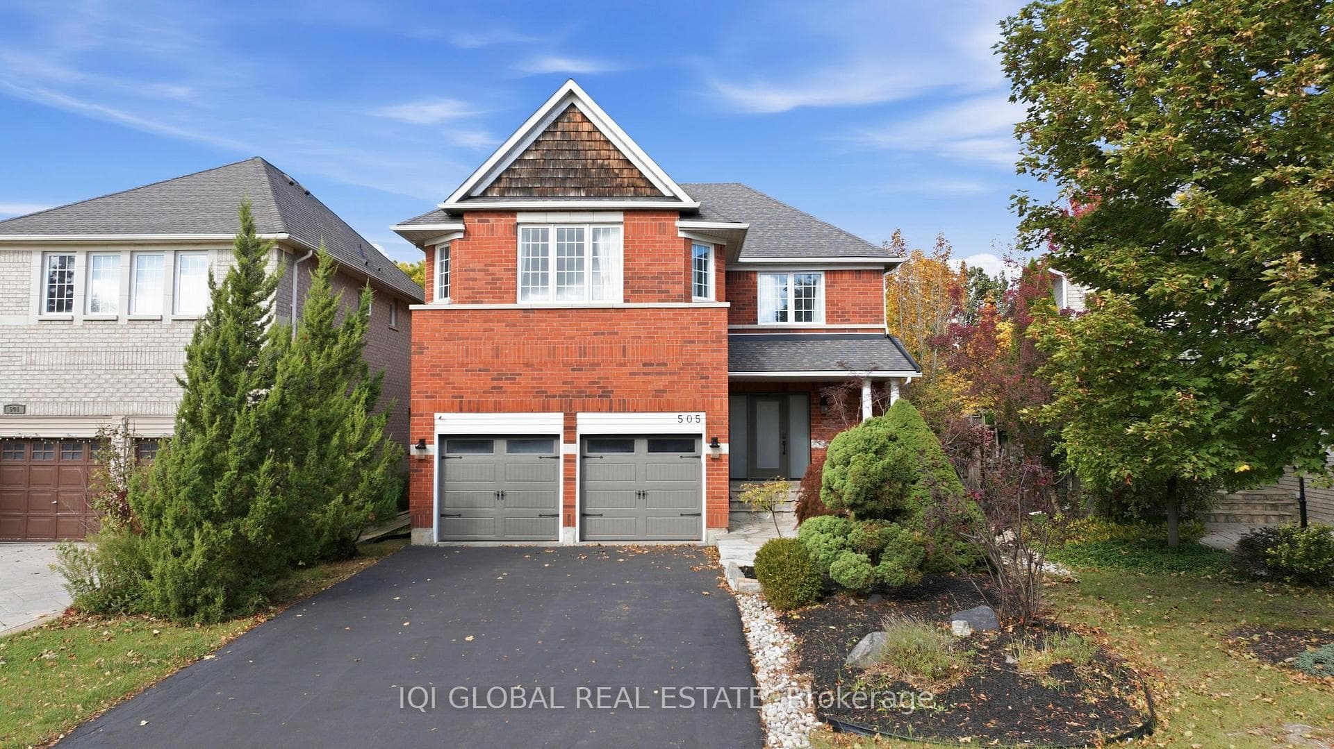 505 Ravineview Way, Oakville, ON L6H 6S9