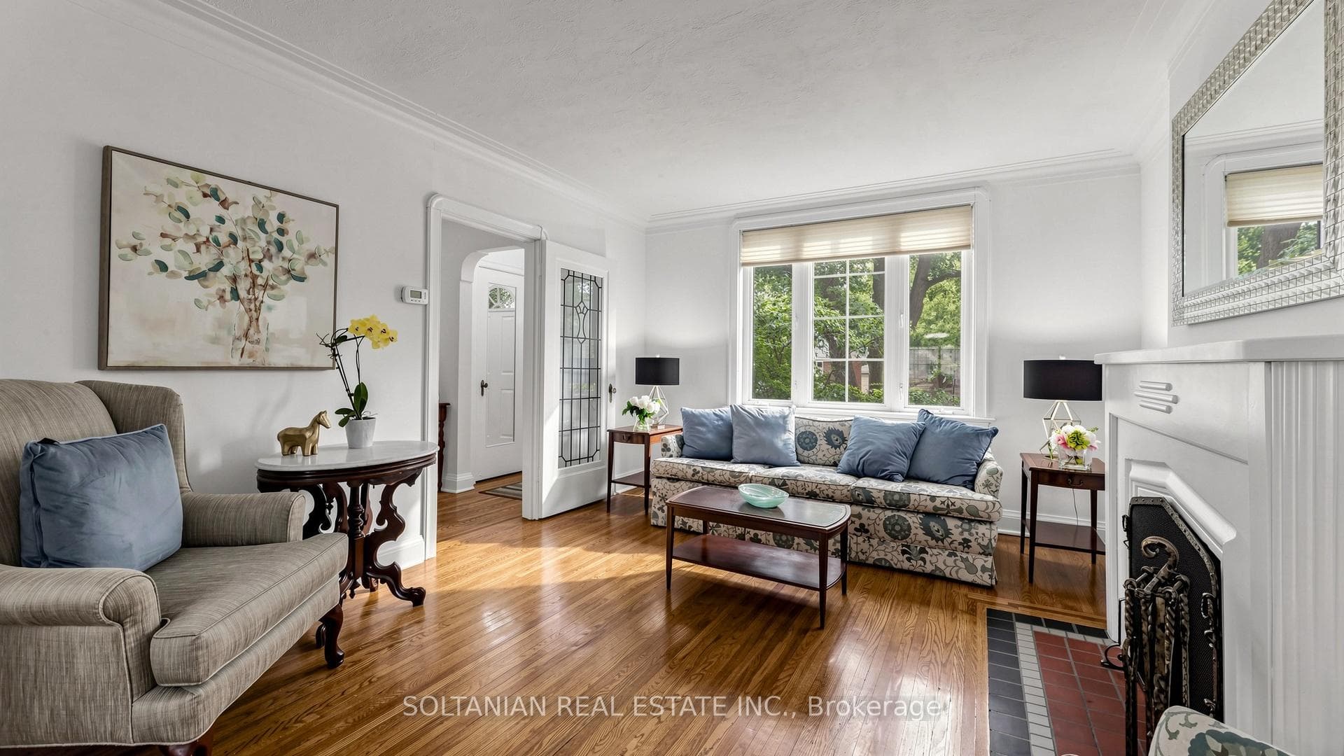 39 Fairside Avenue, Toronto, ON M4C 3H1