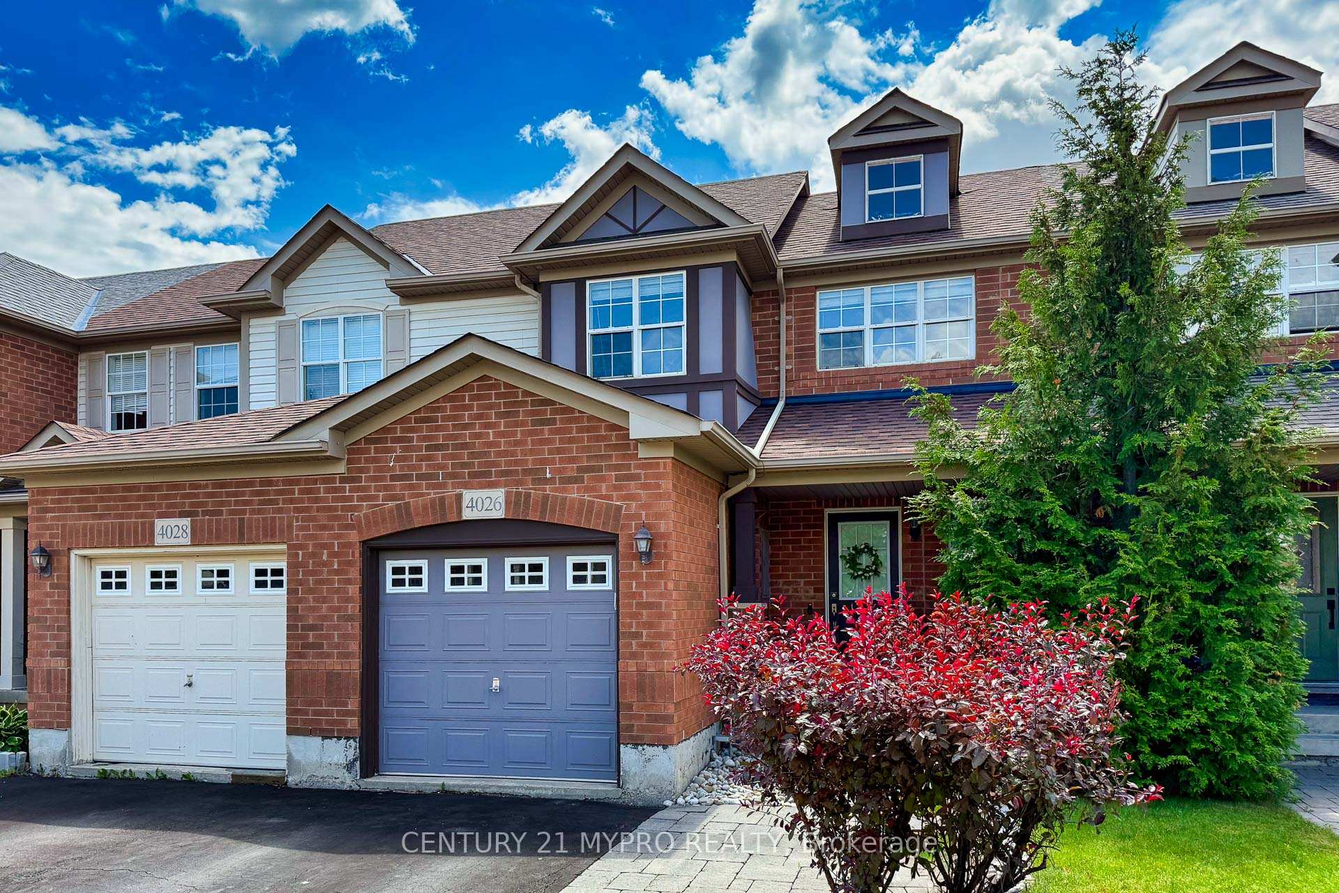 4026 Donnic Drive, Burlington, ON L7M 0A7