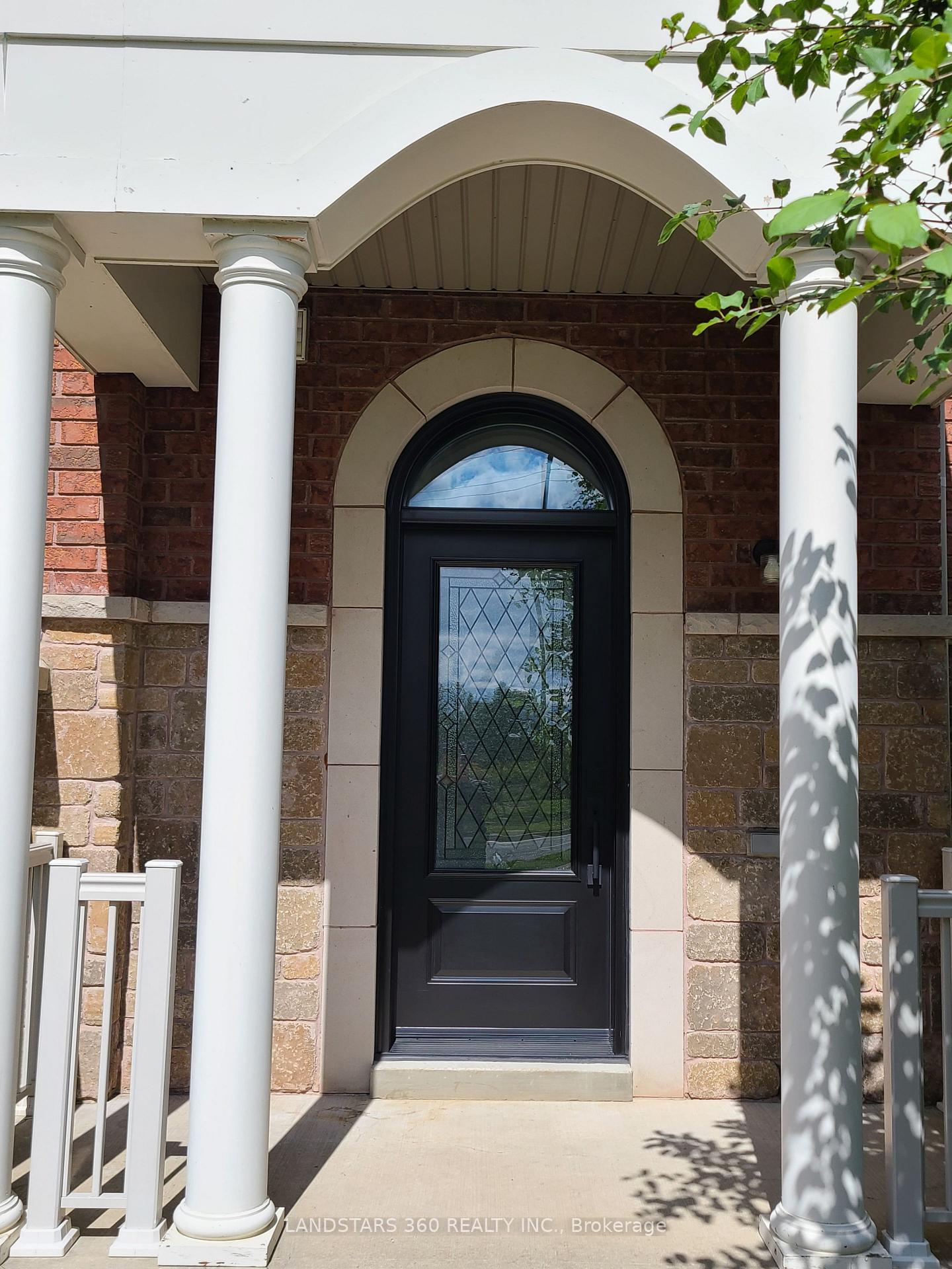 53 Zokol Drive, Aurora, ON L4G 0B7