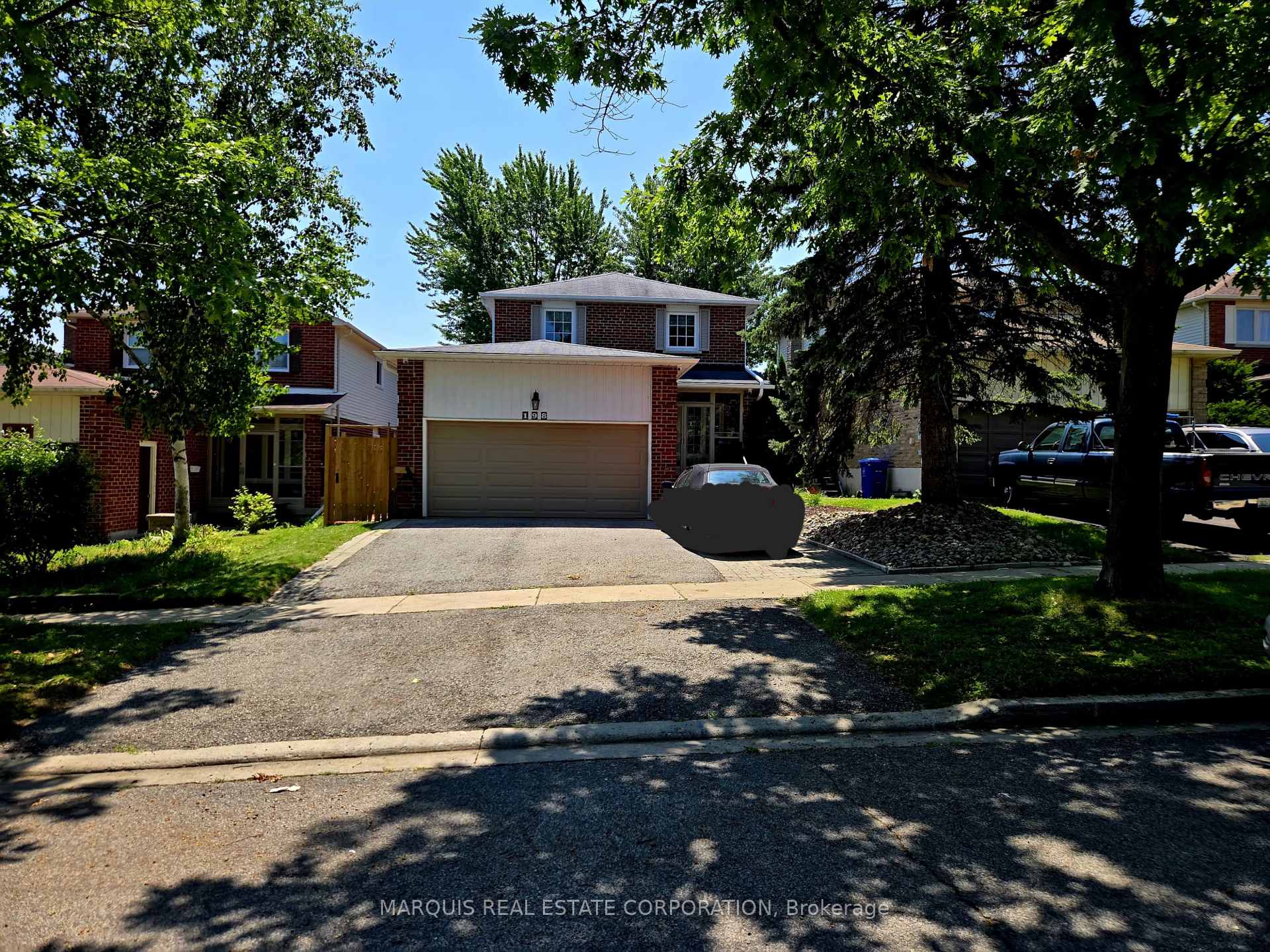198 Forsyth Road, Newmarket, ON L3Y 7Y1