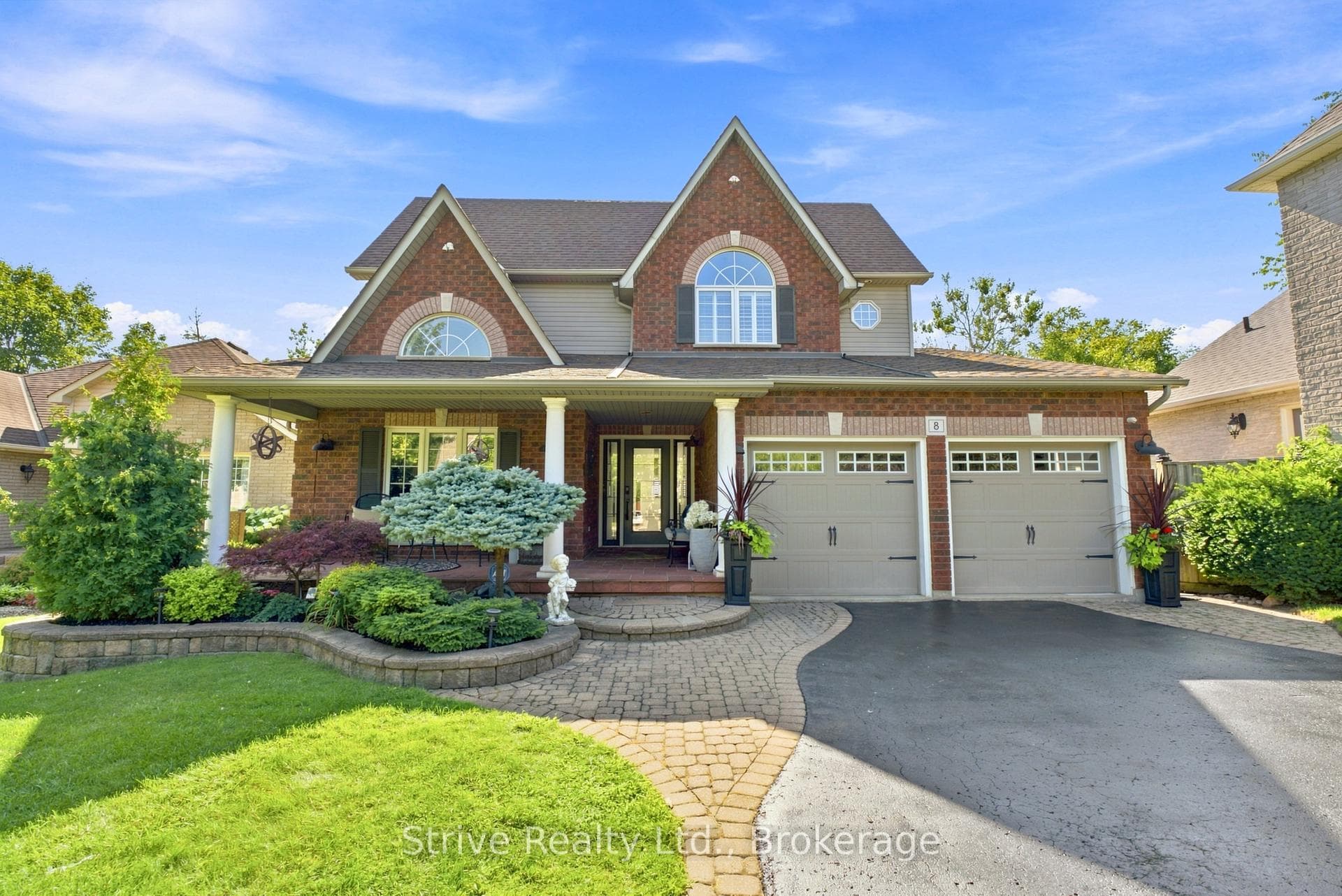 8 Rowland Court, Clarington, ON L1E 1Z8