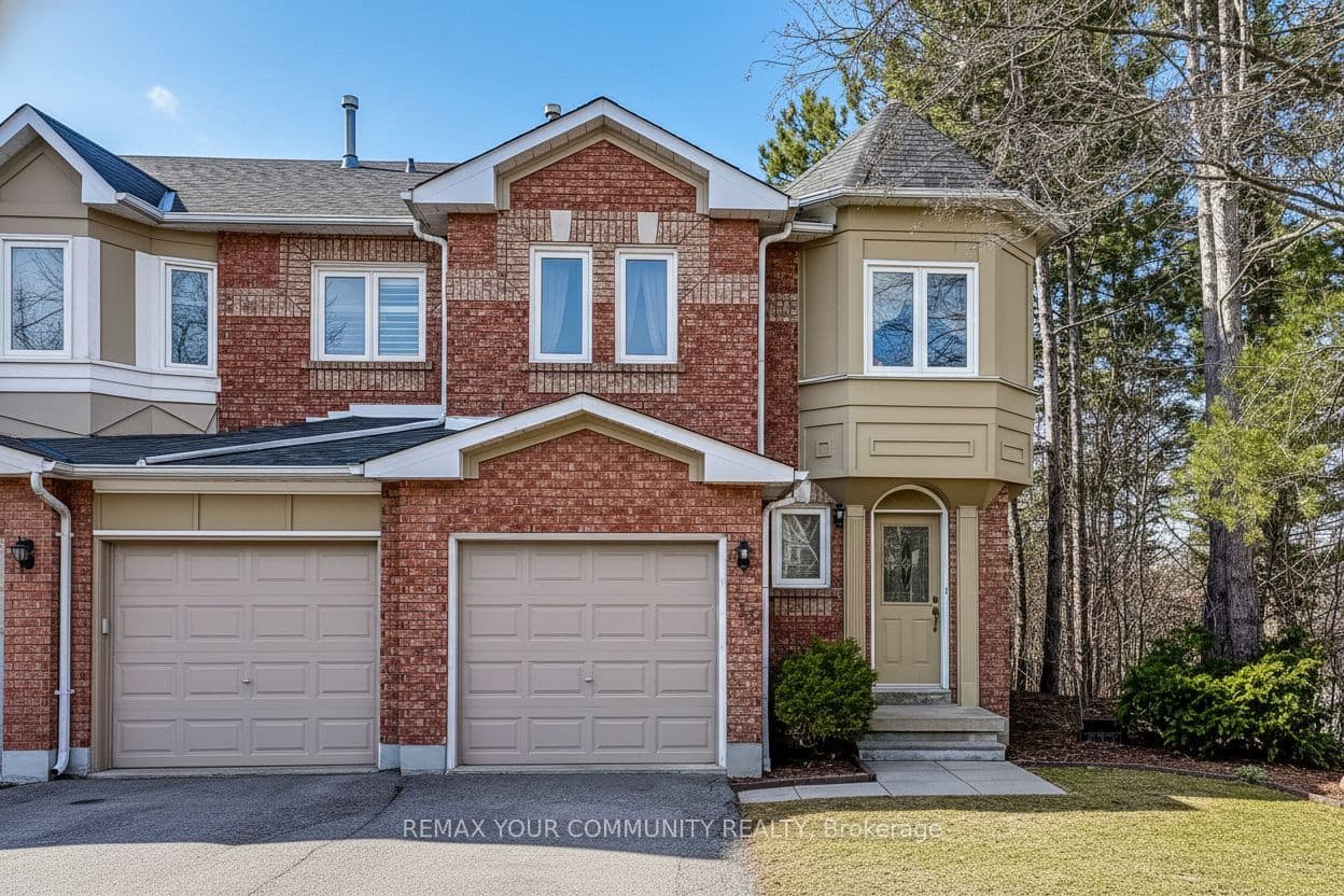 923 Caribou Valley Circle, Newmarket - Condo Townhouse