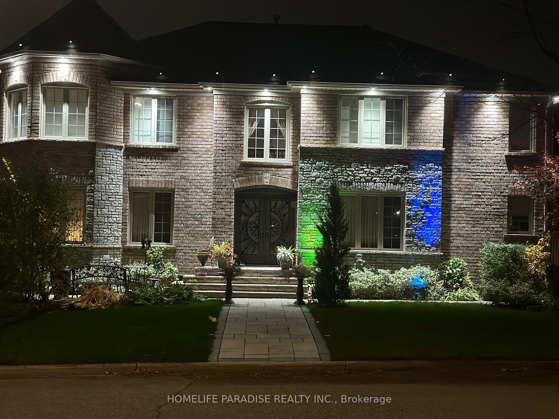 11 Oak Street, Halton Hills, ON L7G 5T7