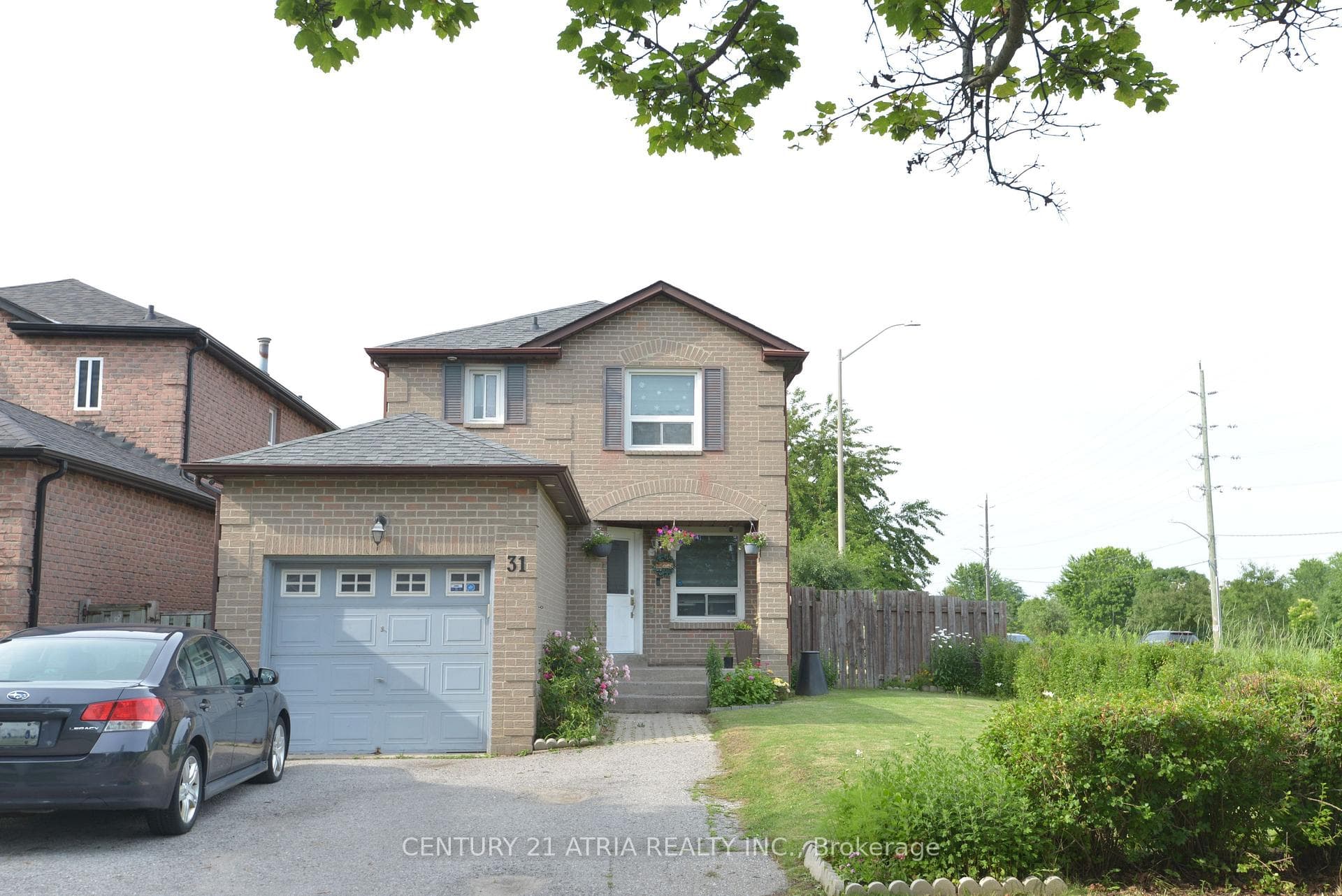 31 Carnelly Crescent, Ajax, ON L1T 2H5