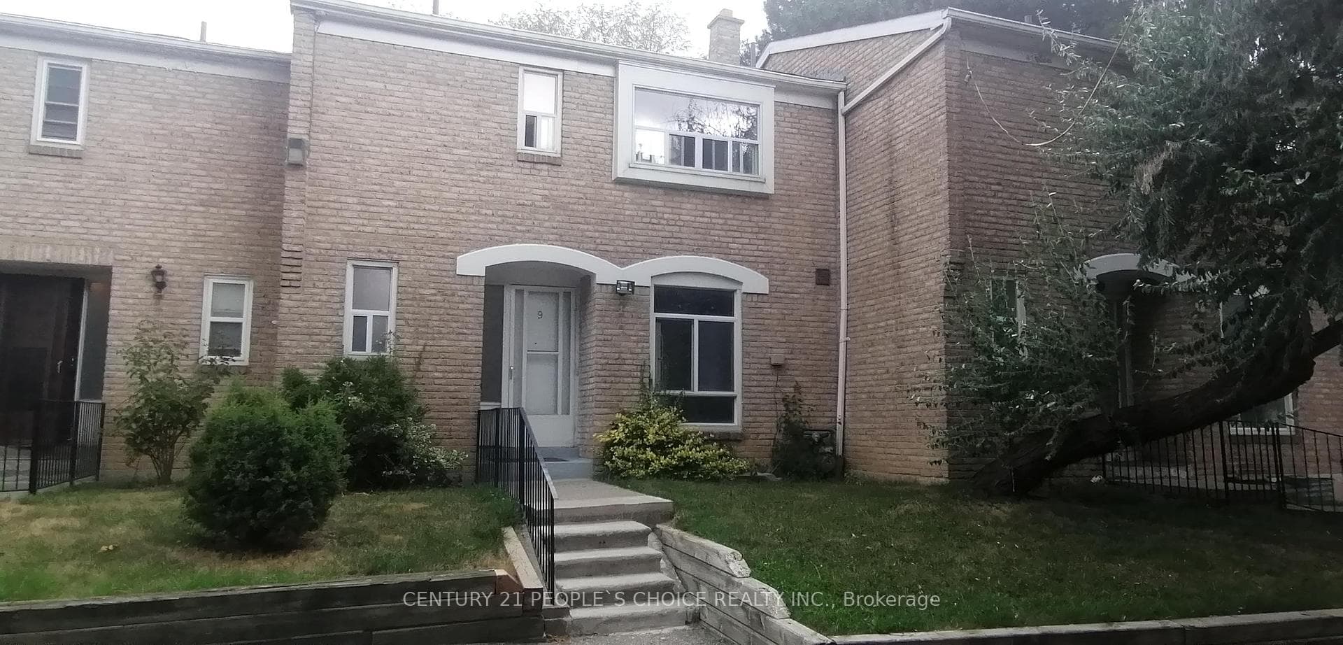17 Gosford Boulevard 9, Toronto, ON M3N 2G7