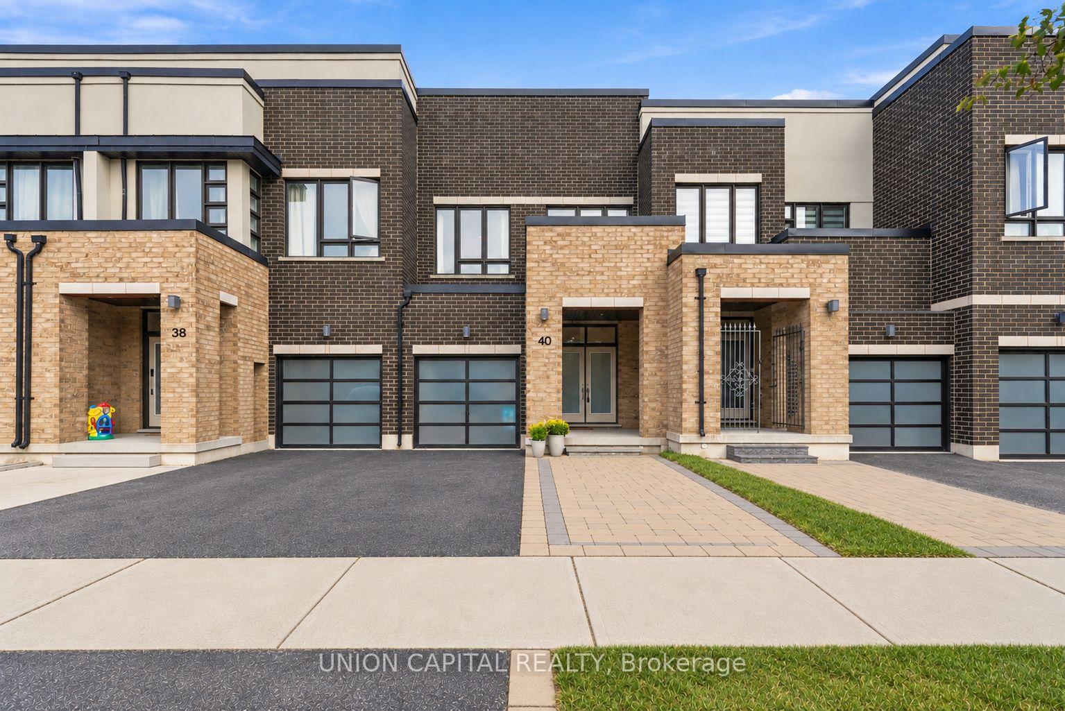 40 Dariole Drive, Richmond Hill, ON L4E 0Z2