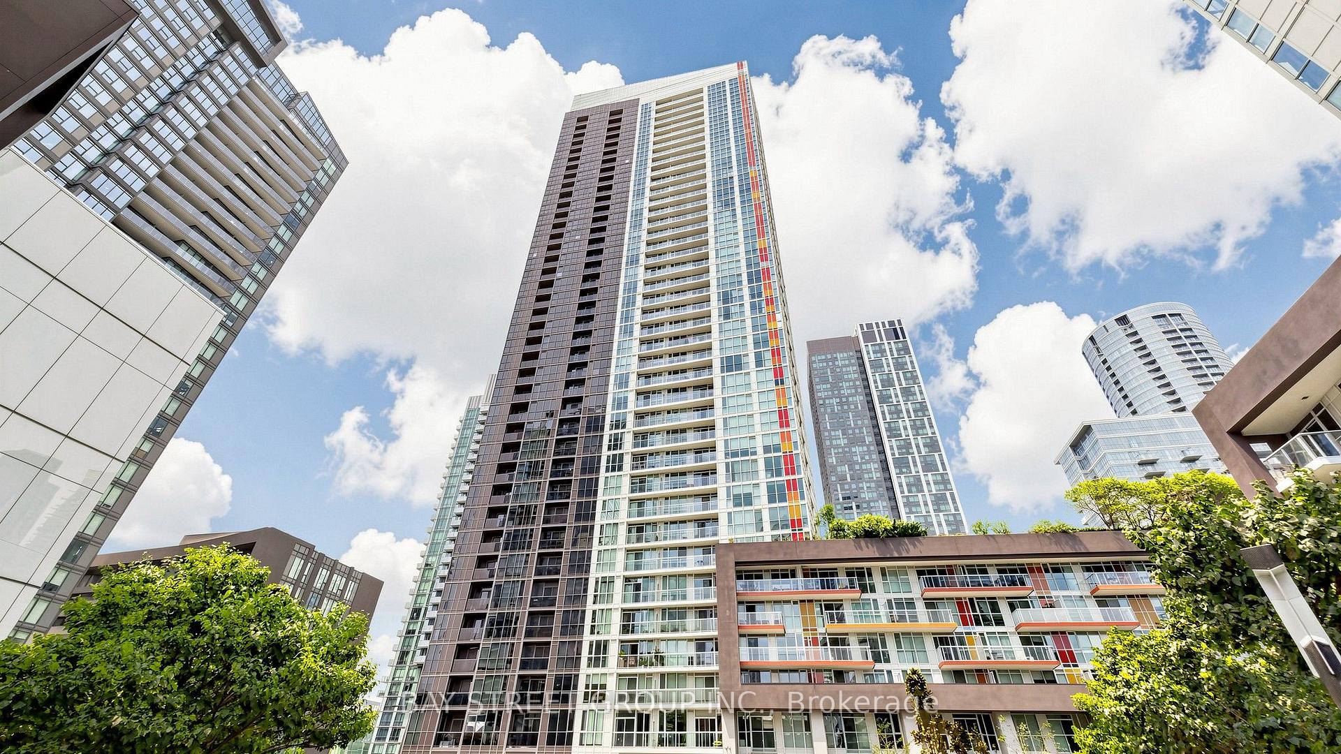 85 Queens Wharf Road 316, Toronto, ON M5V 0J9