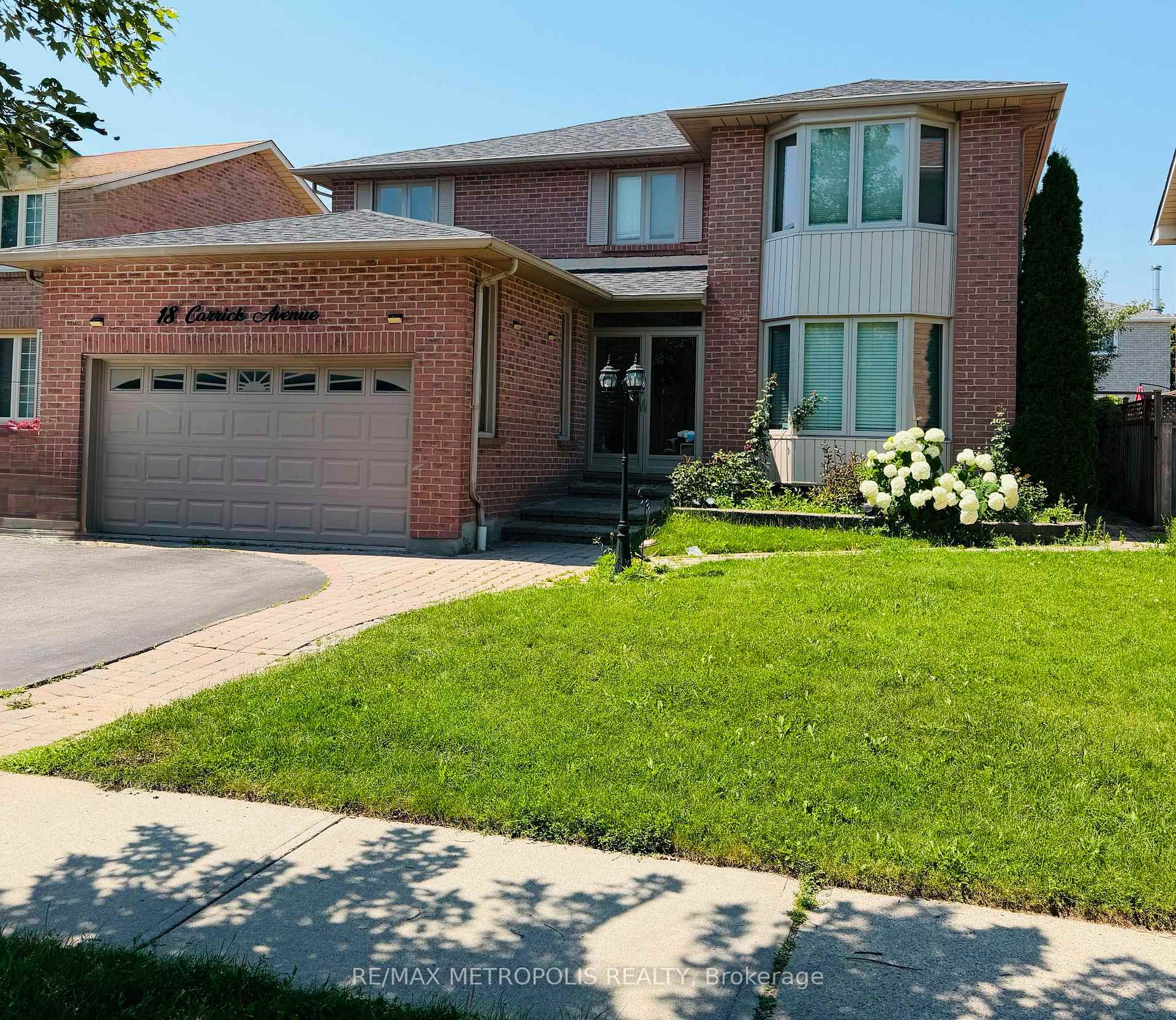 18 Carrick Avenue, Ajax, ON L1T 2P4