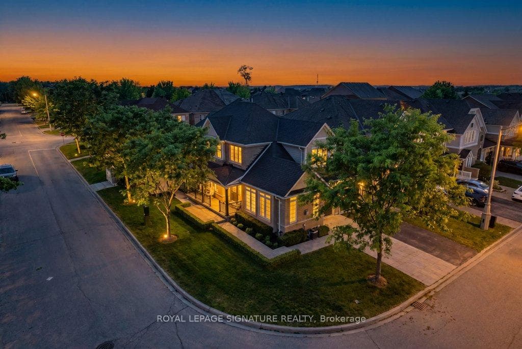 22 Ulson Drive, Richmond Hill, ON L4E 4V6