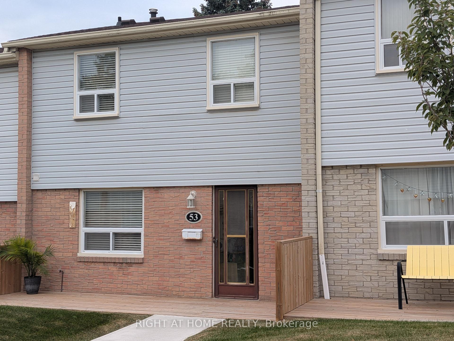 1055 Shawnmarr Road 53, Mississauga, ON L5H 3V2