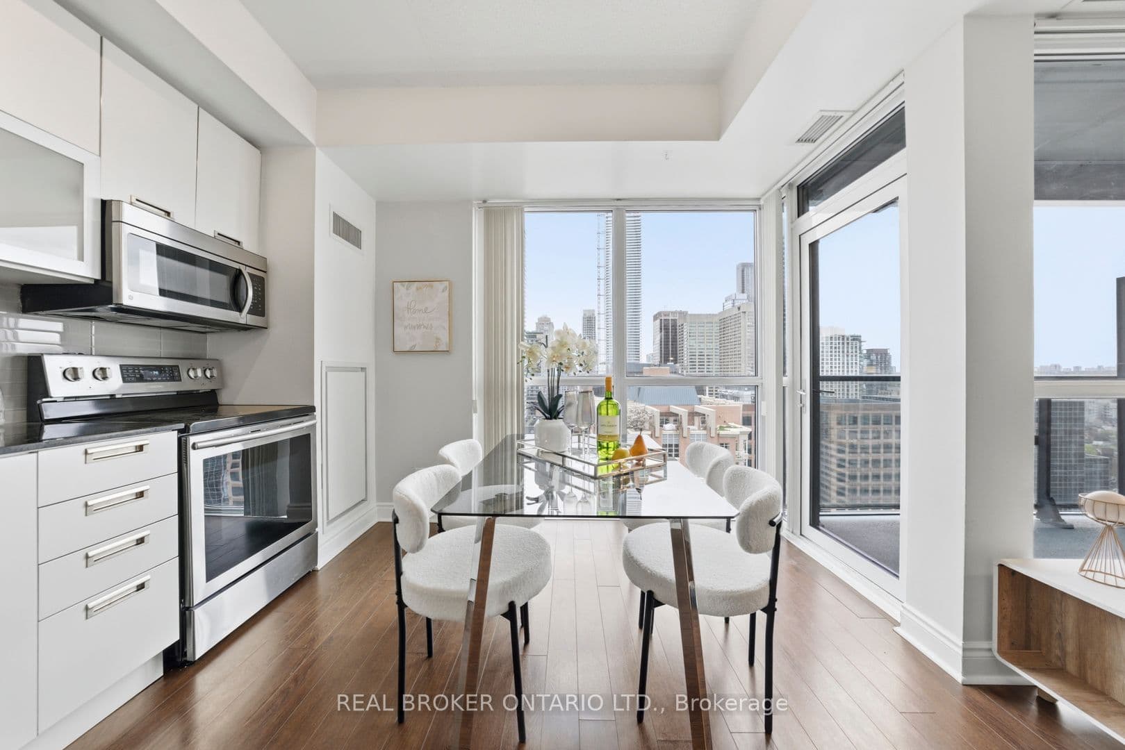 28 Ted Rogers Way, Toronto - Condo Apartment
