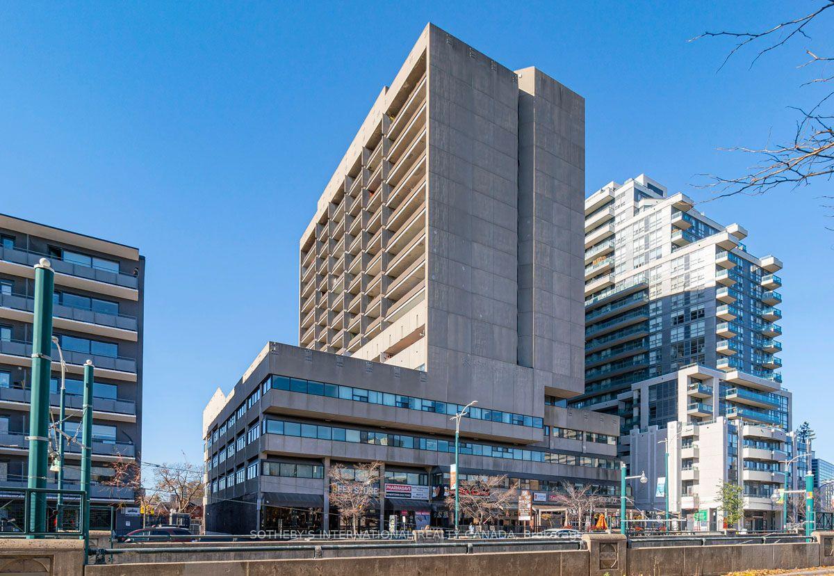 720 Spadina Avenue 1004, Toronto, ON M5S 2T9