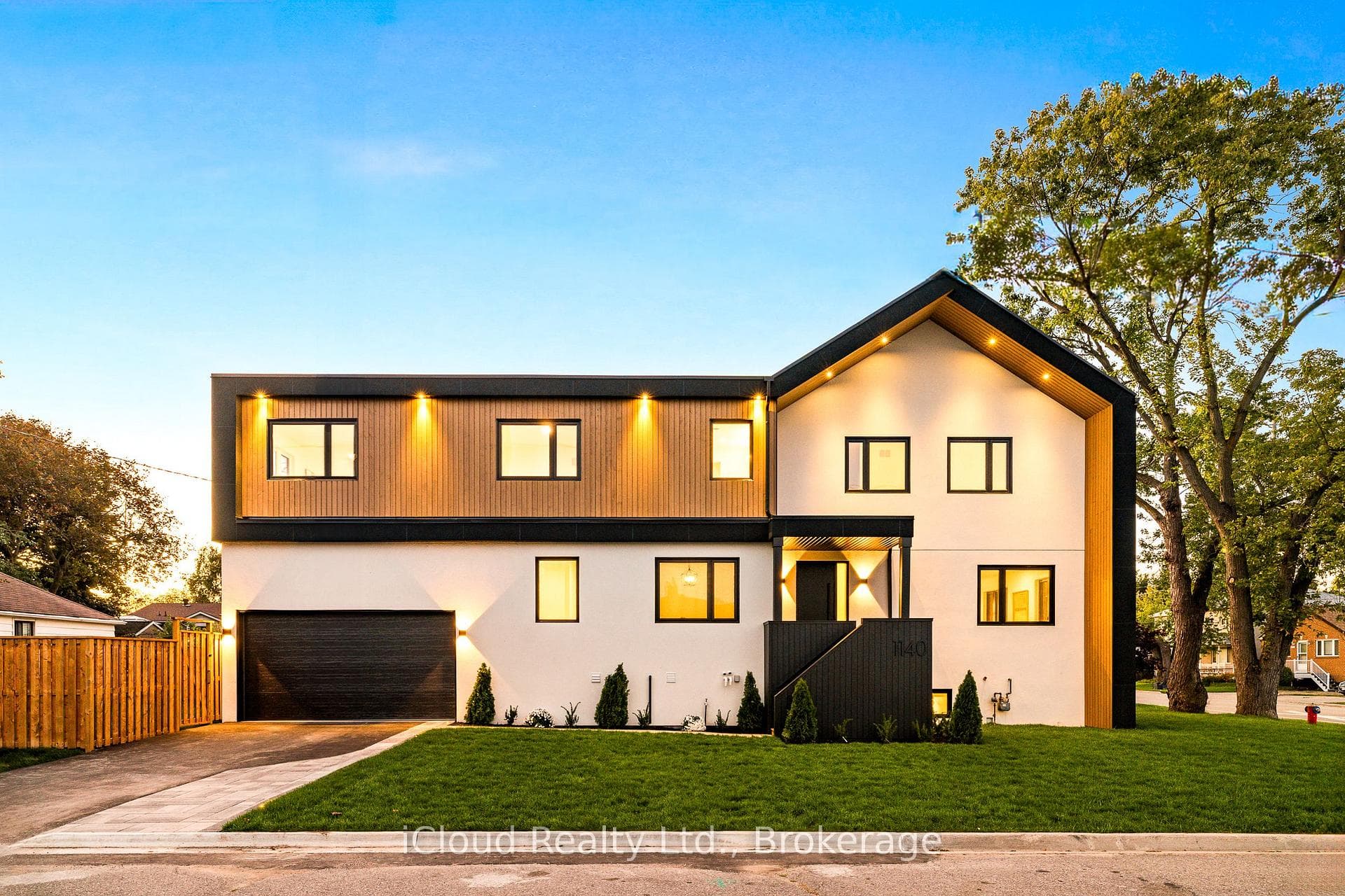 1140 Ogden Avenue, Mississauga, ON L5E 2G9