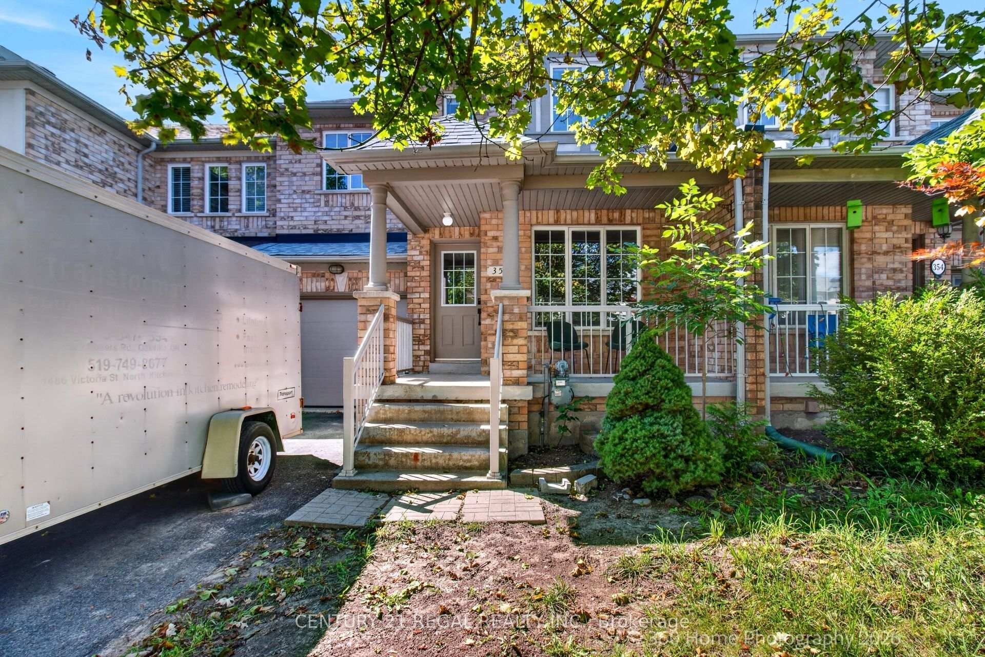 352 Flagstone Way, Newmarket, ON L3X 2R3