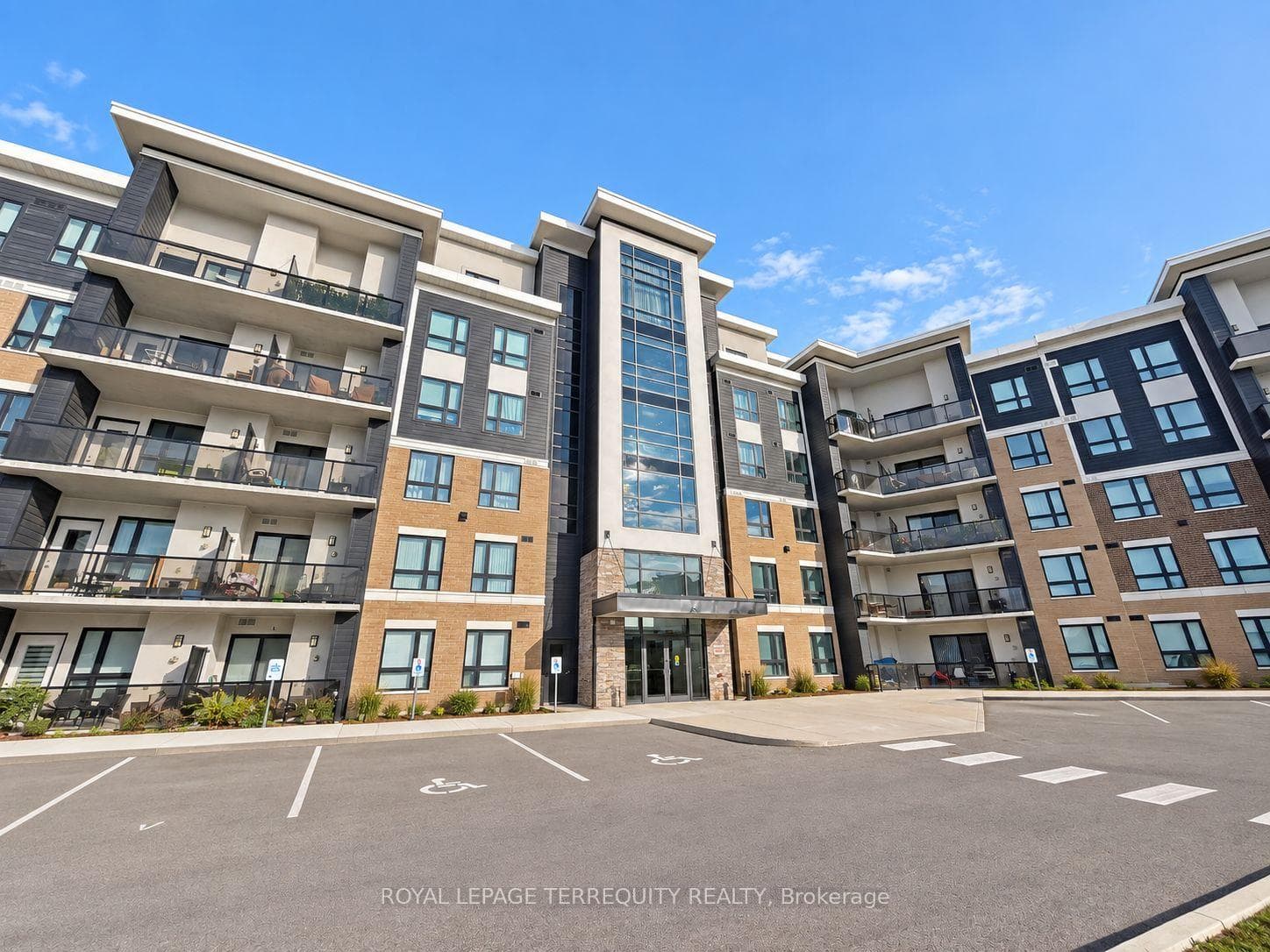 630 Sauve Street 321, Milton, ON L9T 9A6
