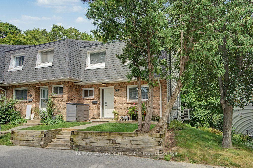 2050 Upper Middle Road 164, Burlington, ON L7P 3R9