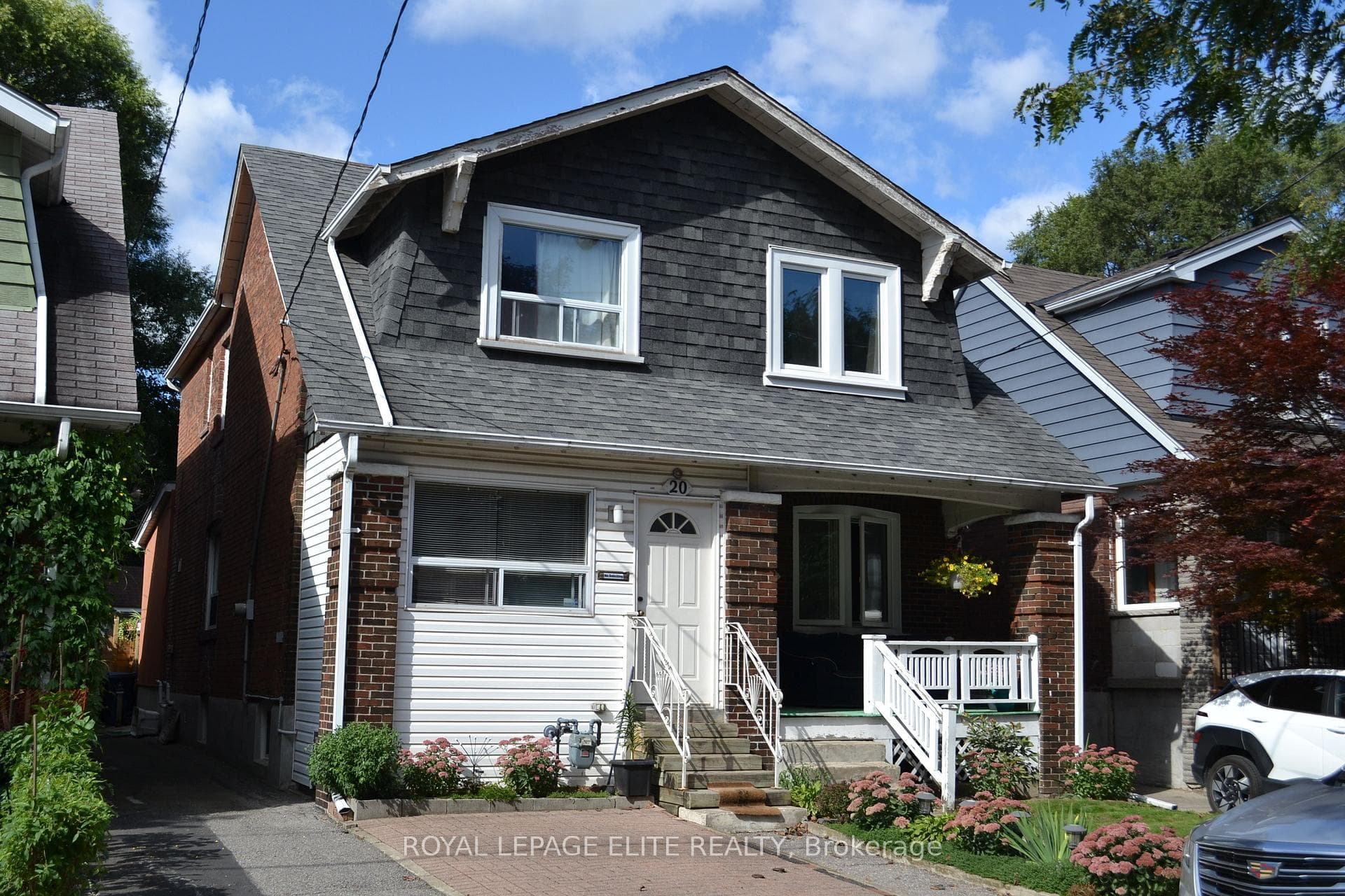 22 Inwood Avenue, Toronto, ON M4J 3Y3
