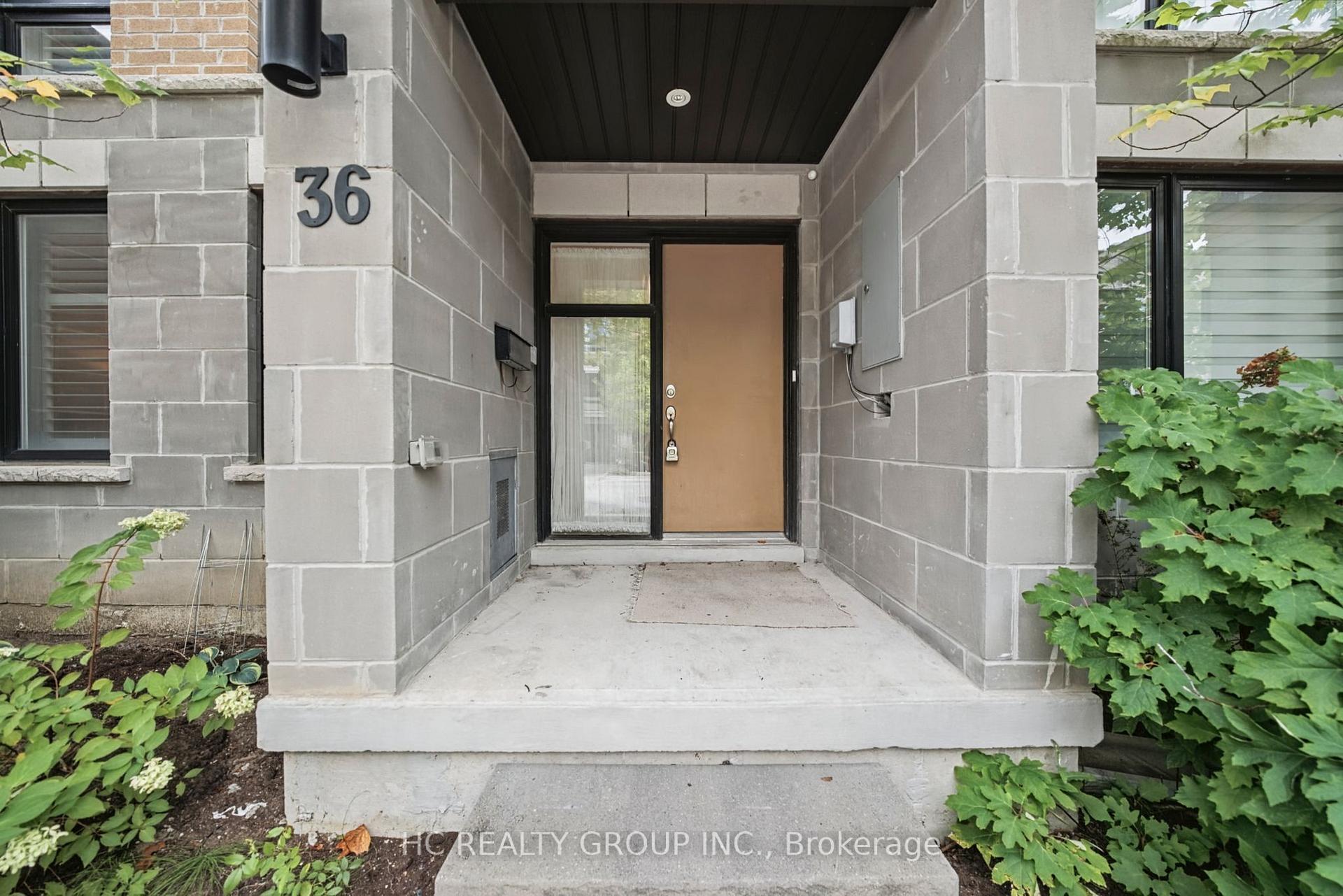 36 Kenneth Wood Crescent, Toronto, ON M2N 0K3