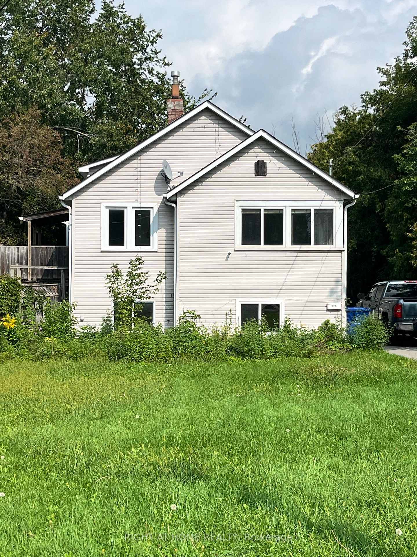 379 The Queensway Road S, Georgina, ON L4P 2C4