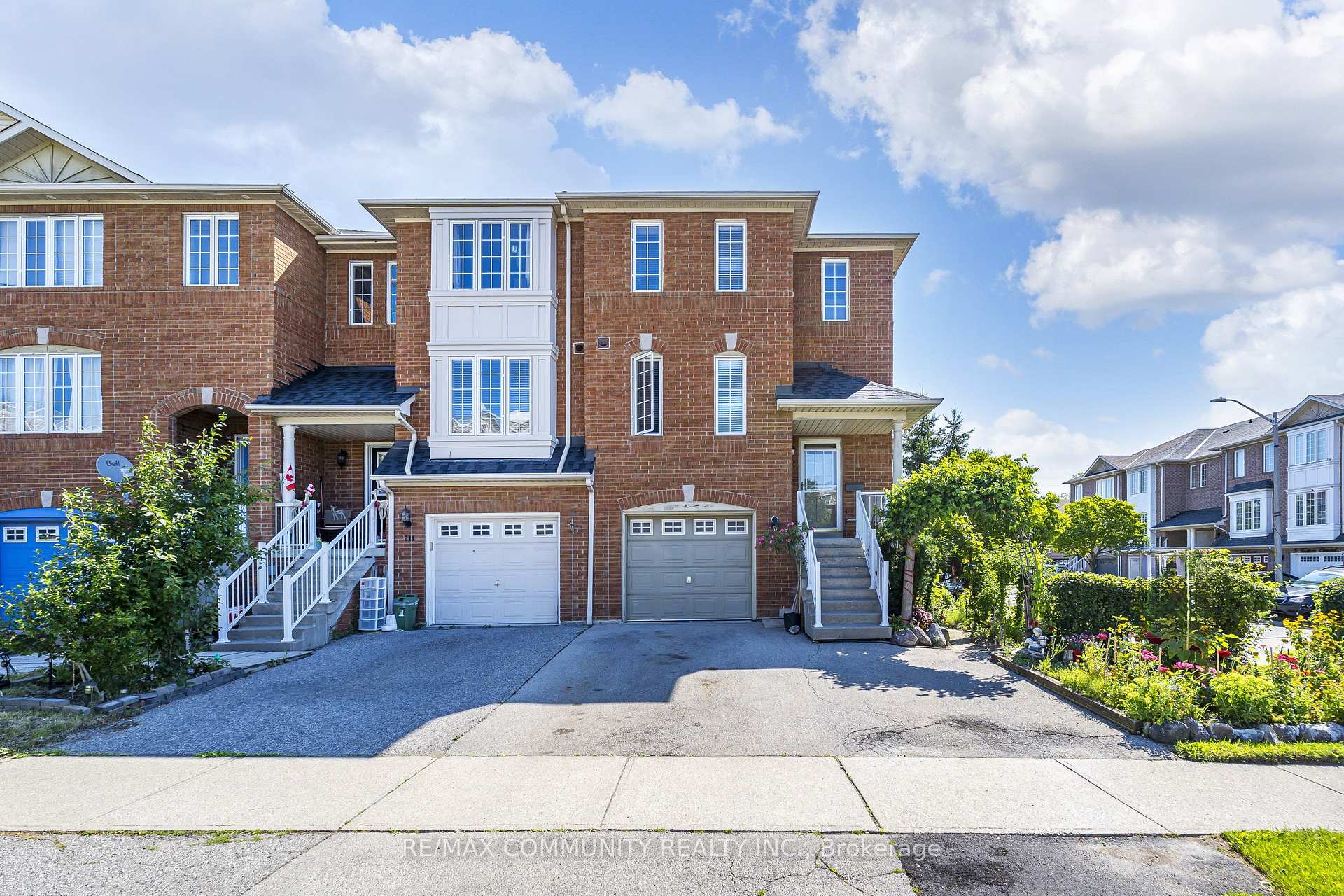 209 Old Harwood Avenue, Ajax, ON L1Z 1N7