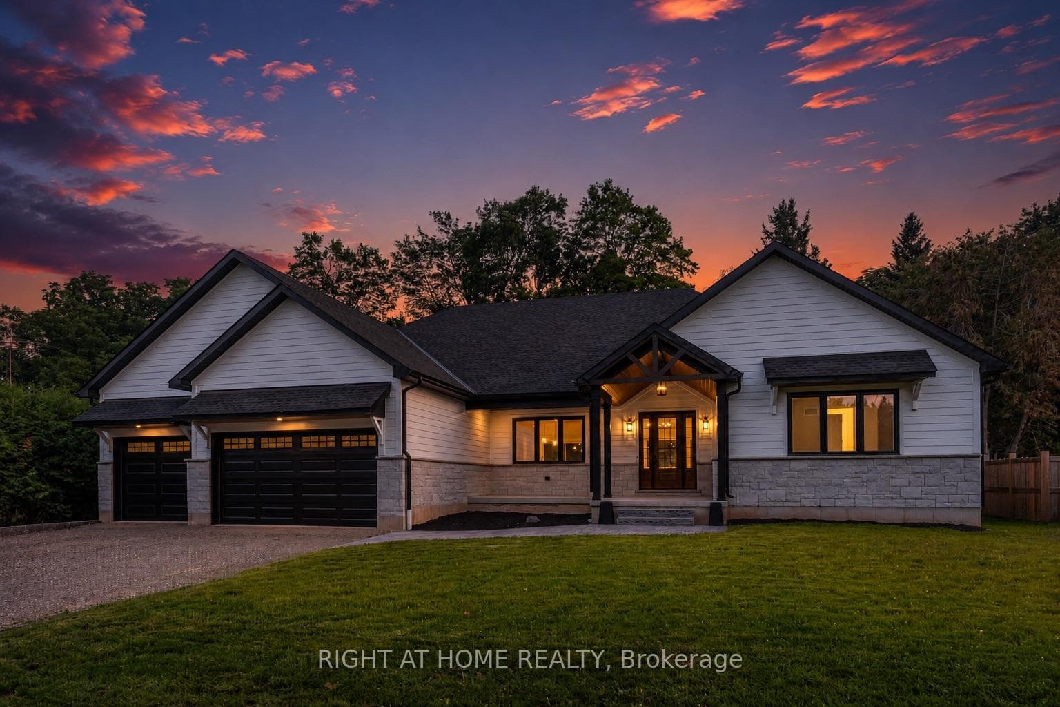 9 Maple Grove Road, Caledon, ON L7K 0Z2