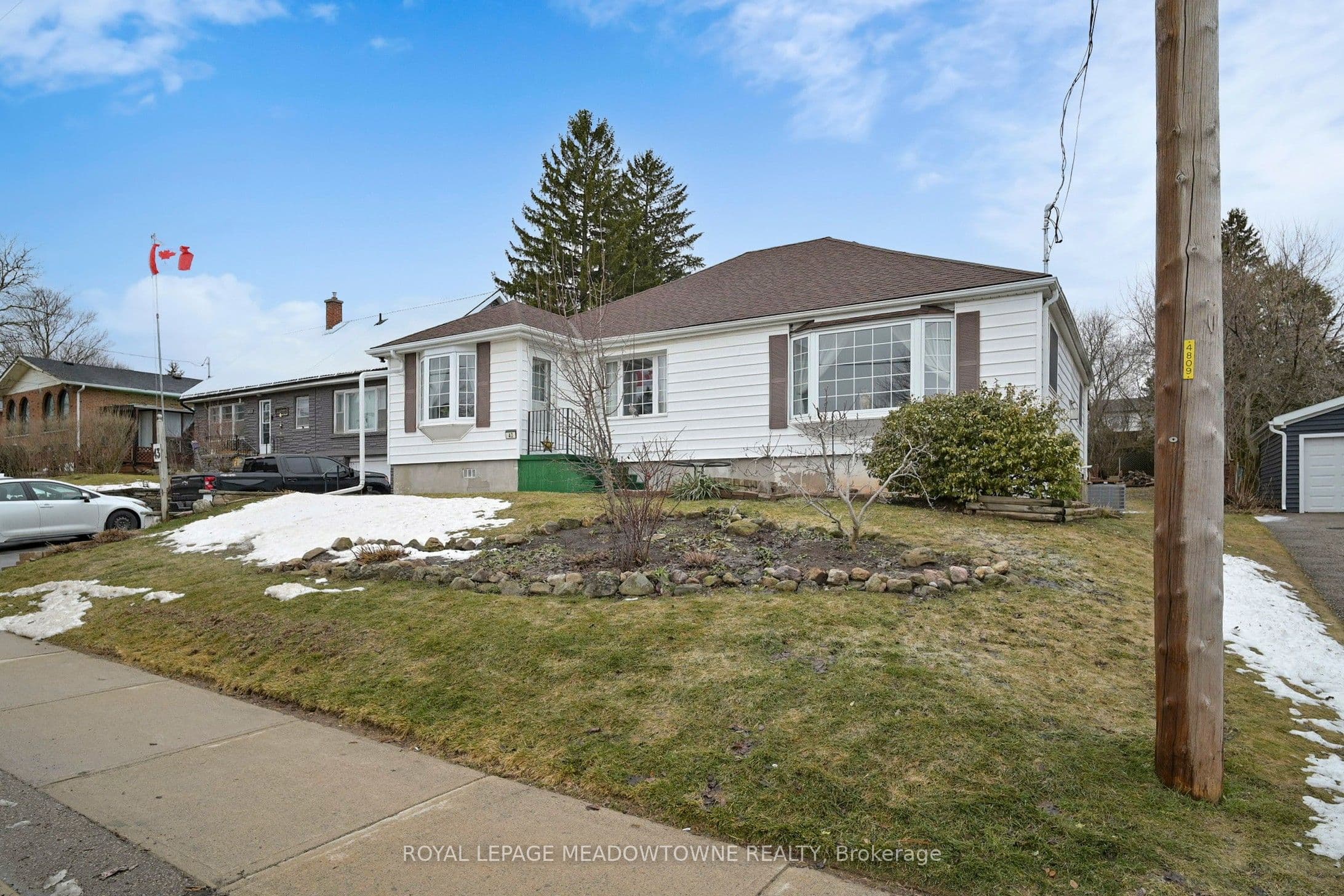 43 Cobblehill Road, Halton Hills - Detached