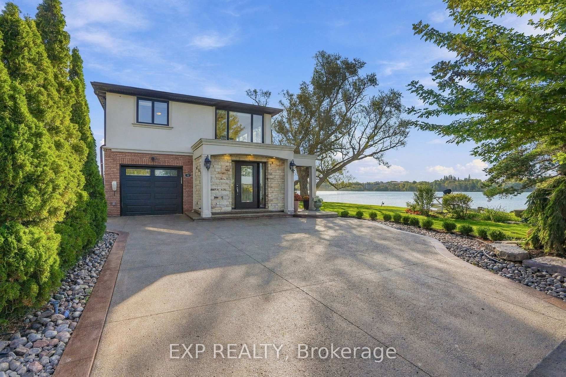 3 Willowbank Avenue, Richmond Hill, ON L4E 3B4