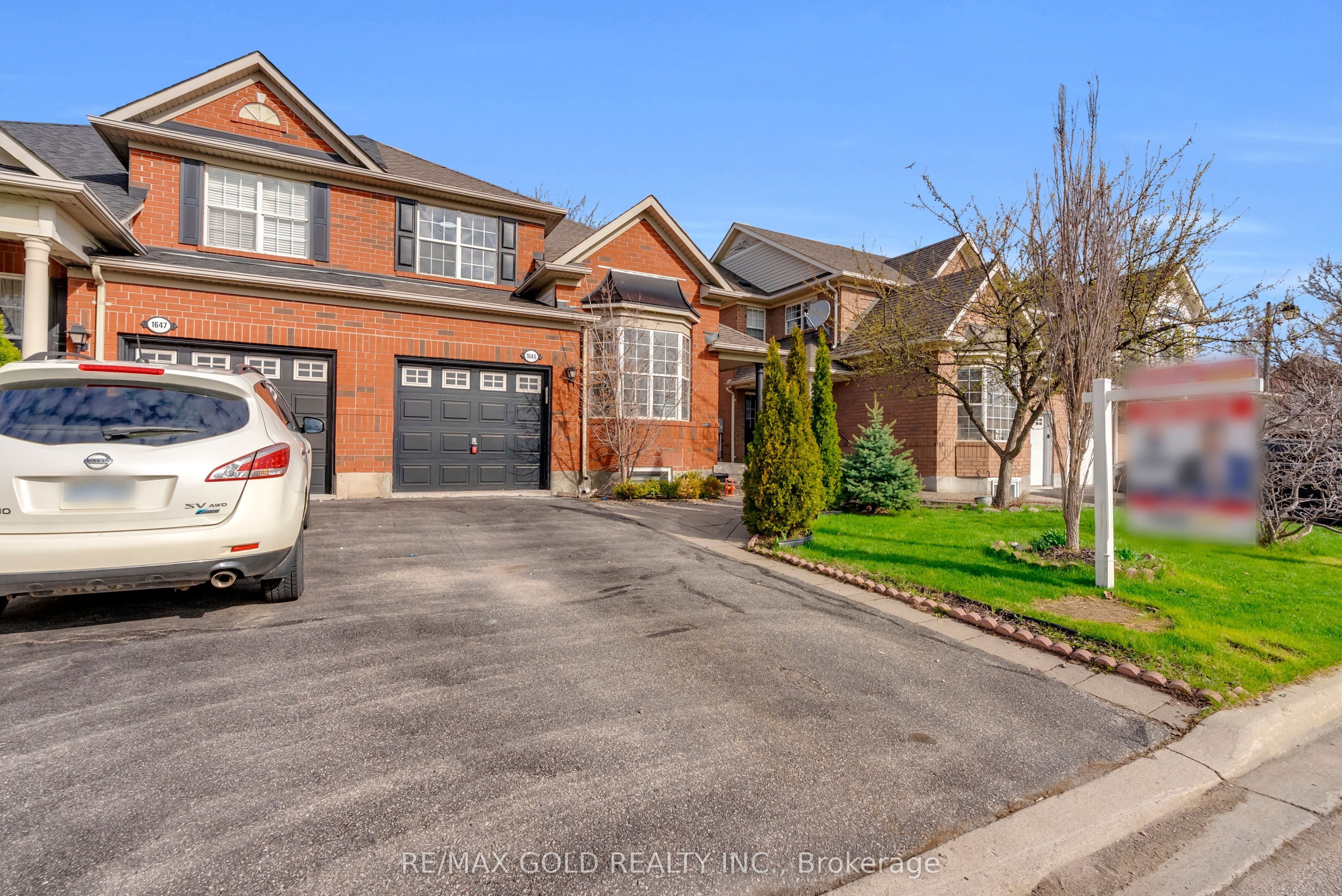 1645 Gowling Terrace, Milton - Semi-Detached