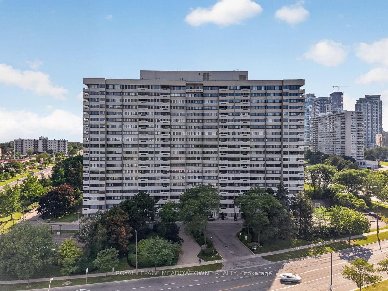 1580 Mississauga Valley Boulevard 1501, Mississauga, ON L5A 3T8