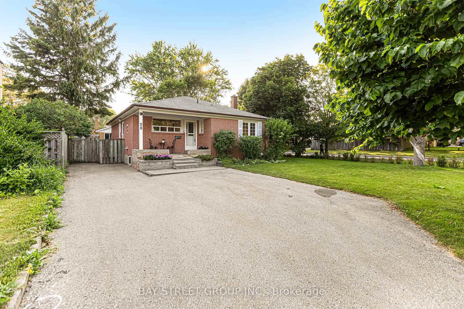 58 Billingsgate Crescent, Ajax, ON L1S 2R9