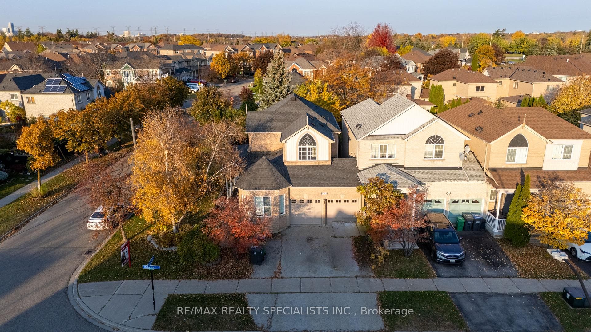 7283 Bellshire Gate, Mississauga, ON L5N 7Y8