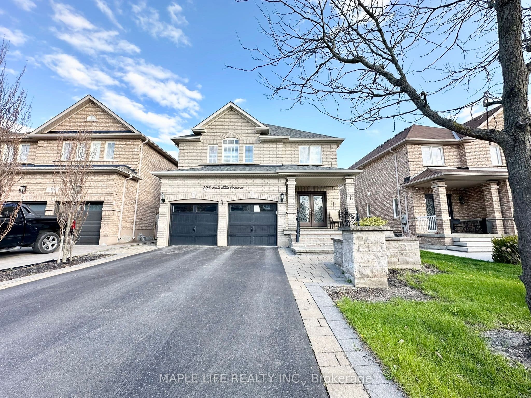 194 Twin Hills Crescent, Vaughan - Detached